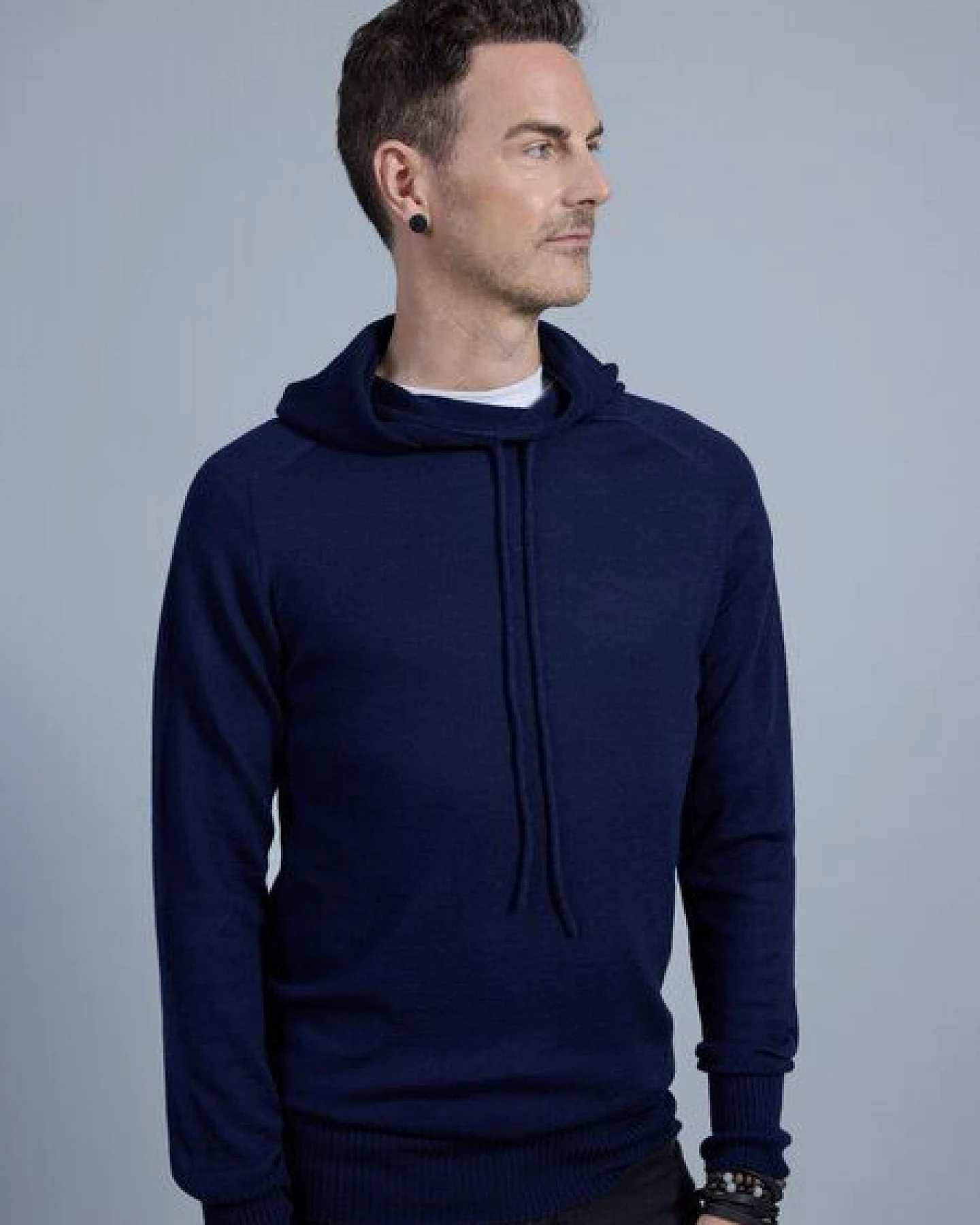 Susan's Fashion Hoodie Charlie für Männer aus Biomerinowolle – Ansicht 4