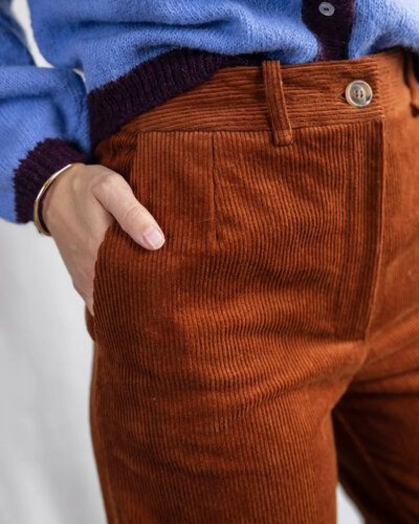 Jyoti - Fair Works Baumwollcord Hose Suhrutam – Ansicht 4
