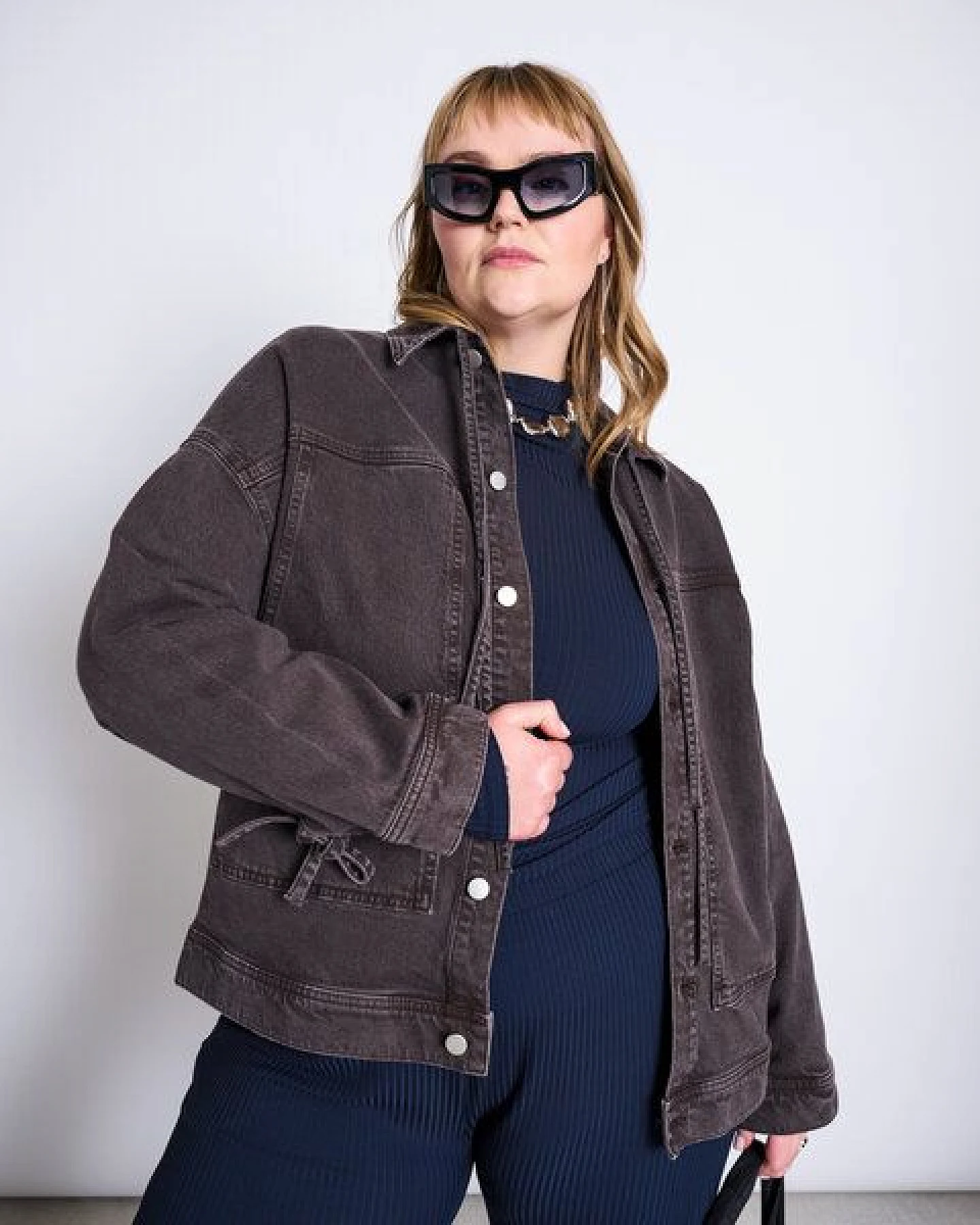 JAN N JUNE Asymmetrisches Longsleeve TOVE aus Lyocell – Ansicht 4