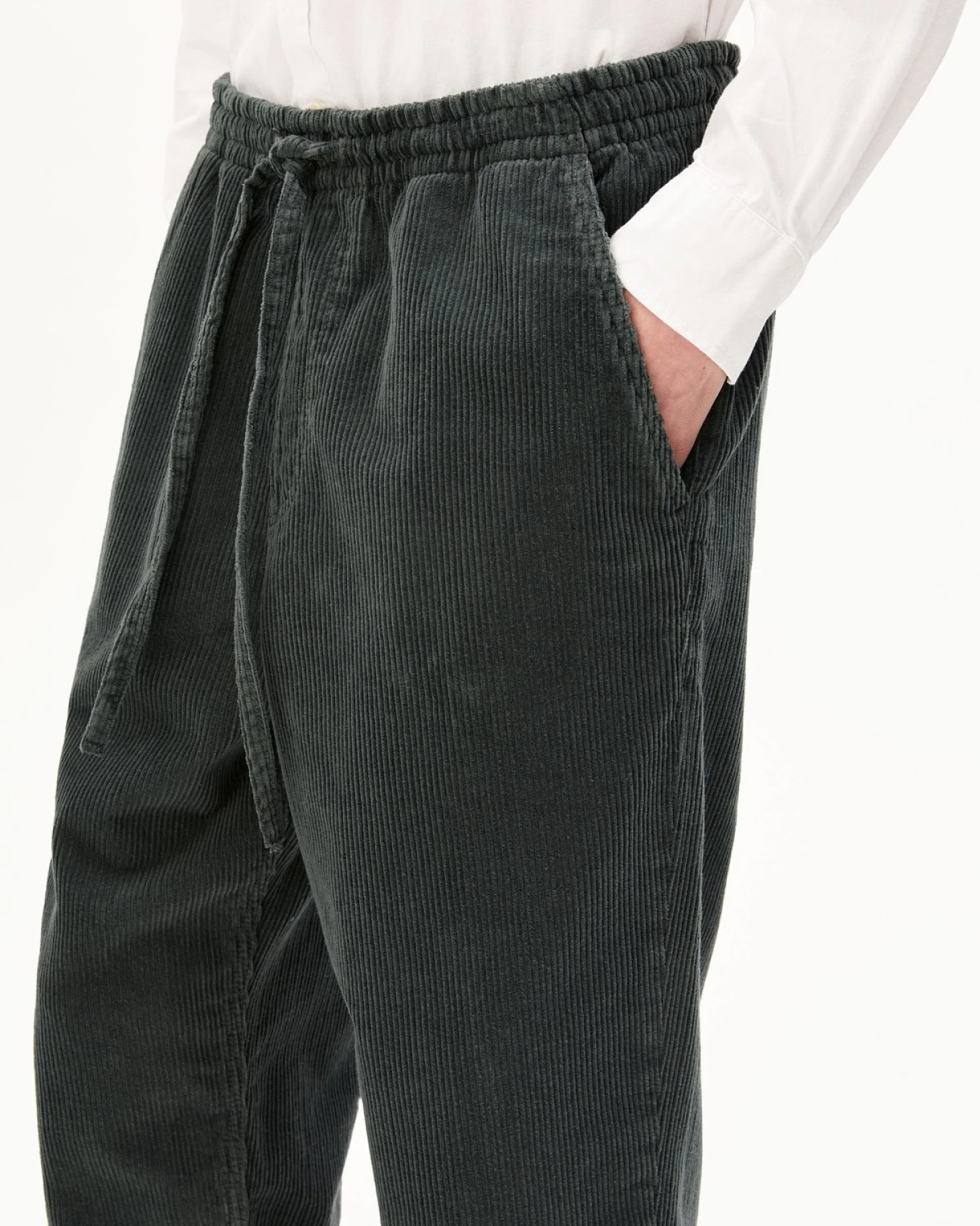 Hose Corduroy Tapered Grüngrau – Ansicht 4