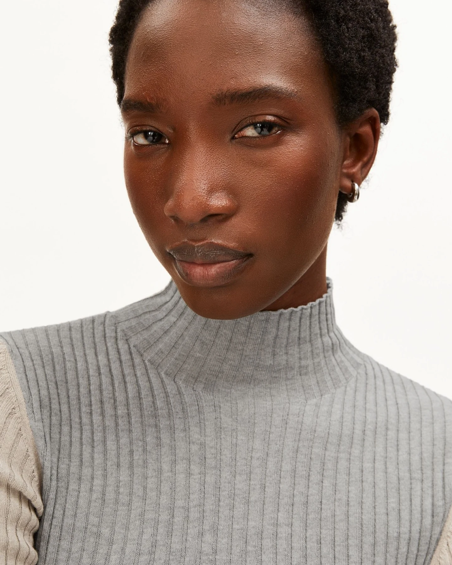Longsleeve Alaania Patch Silber – Ansicht 4