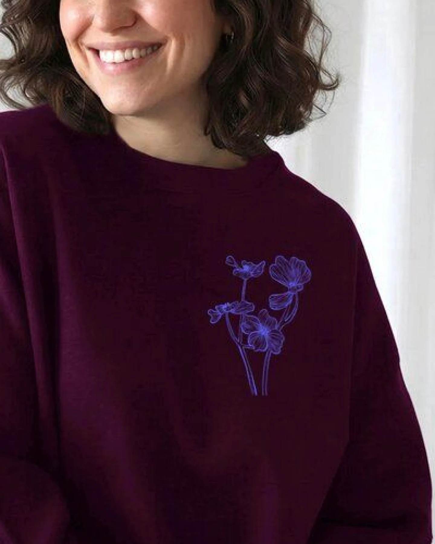 Kultgut Artdesign Supersoft Sweatpullover / Blue Flower – Ansicht 4