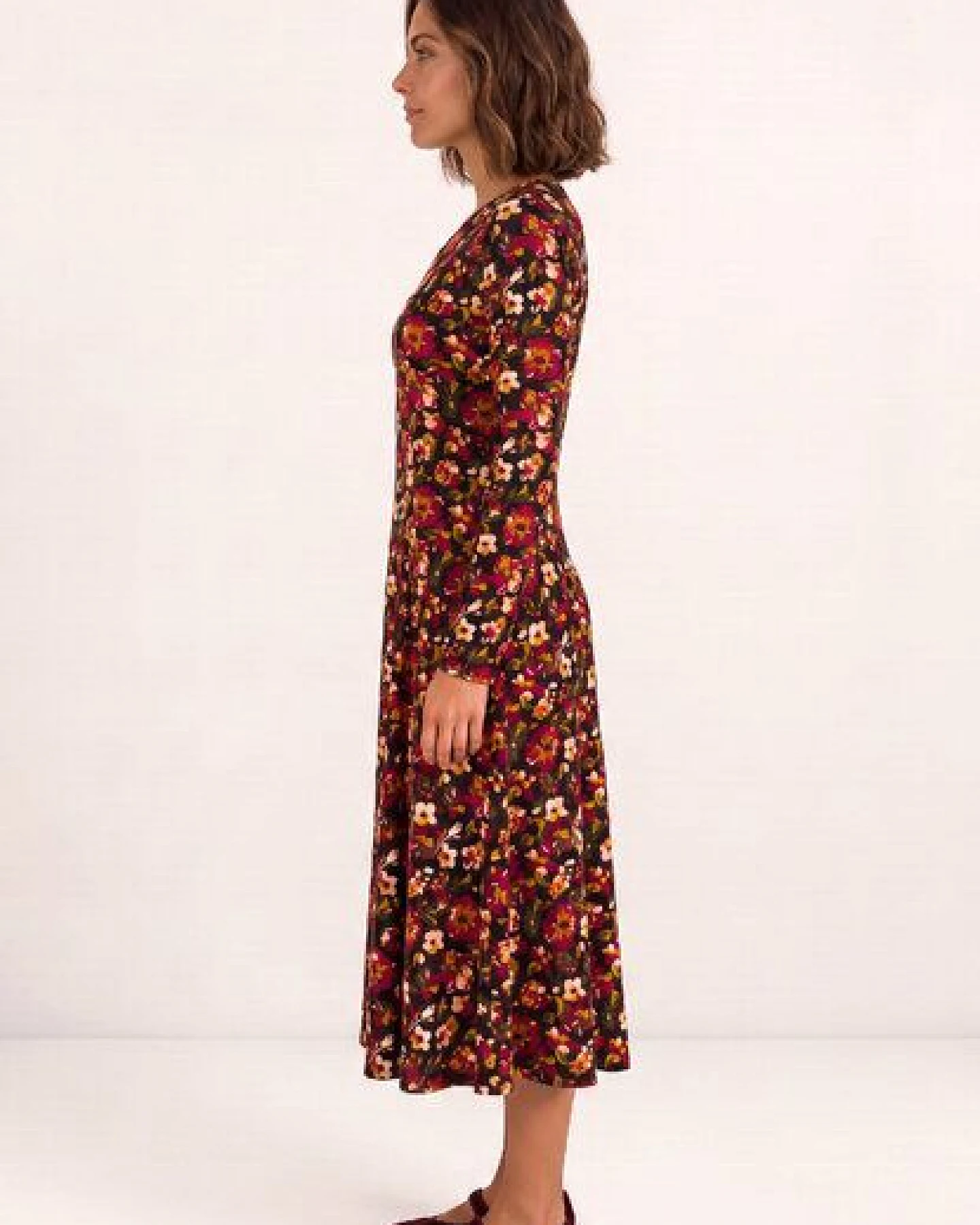 LANA Organic Midikleid aus Bio Baumwolle, Modell Avalon – Ansicht 3