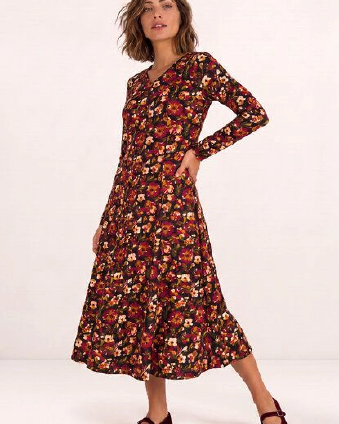 LANA Organic Midikleid aus Bio Baumwolle, Modell Avalon – Ansicht 2