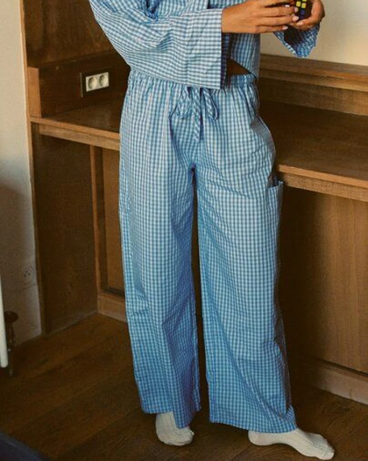 Nénés Hose Diana