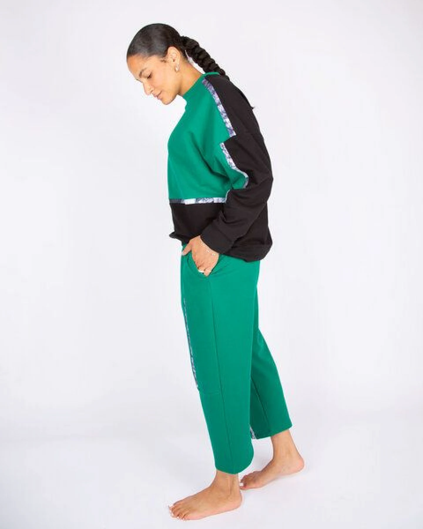 ÆVRIL Unisex Sweatshirt // Tobiume Print, Emerald, Black // Bio-Baumwolle – Ansicht 4