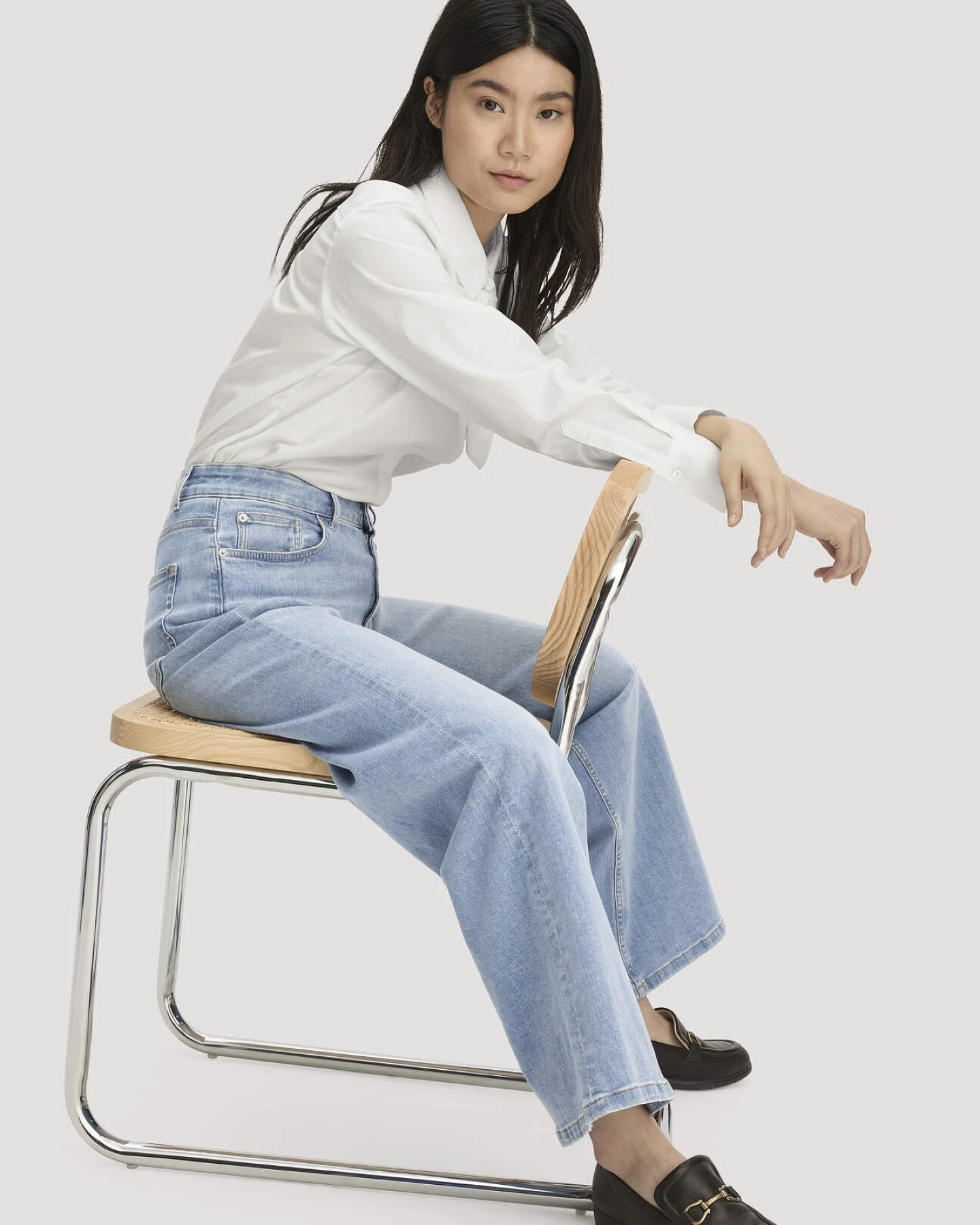hessnatur Damen Jeans ALVA Wide Leg aus Bio-Denim - blau - Größe 34/32 – Ansicht 4