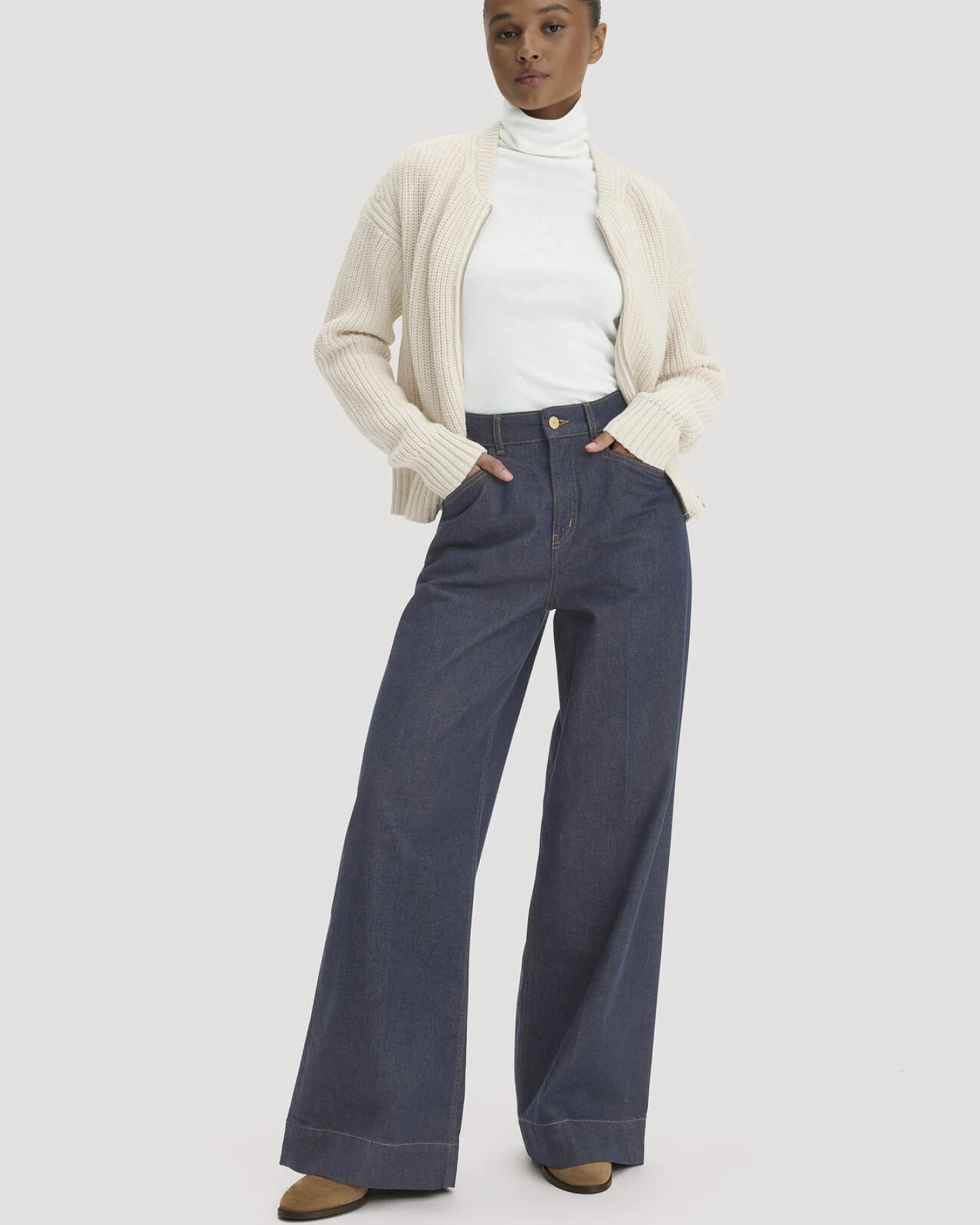 hessnatur Damen Softrib Longsleeve Fitted aus Bio-Baumwolle und TENCEL™ Modal - weiß - Größe 46 – Ansicht 2