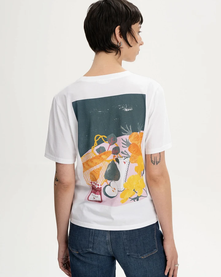 MELA T-Shirt