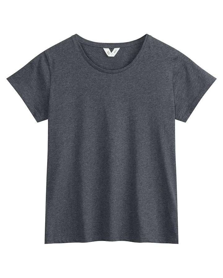 MELA T-Shirt