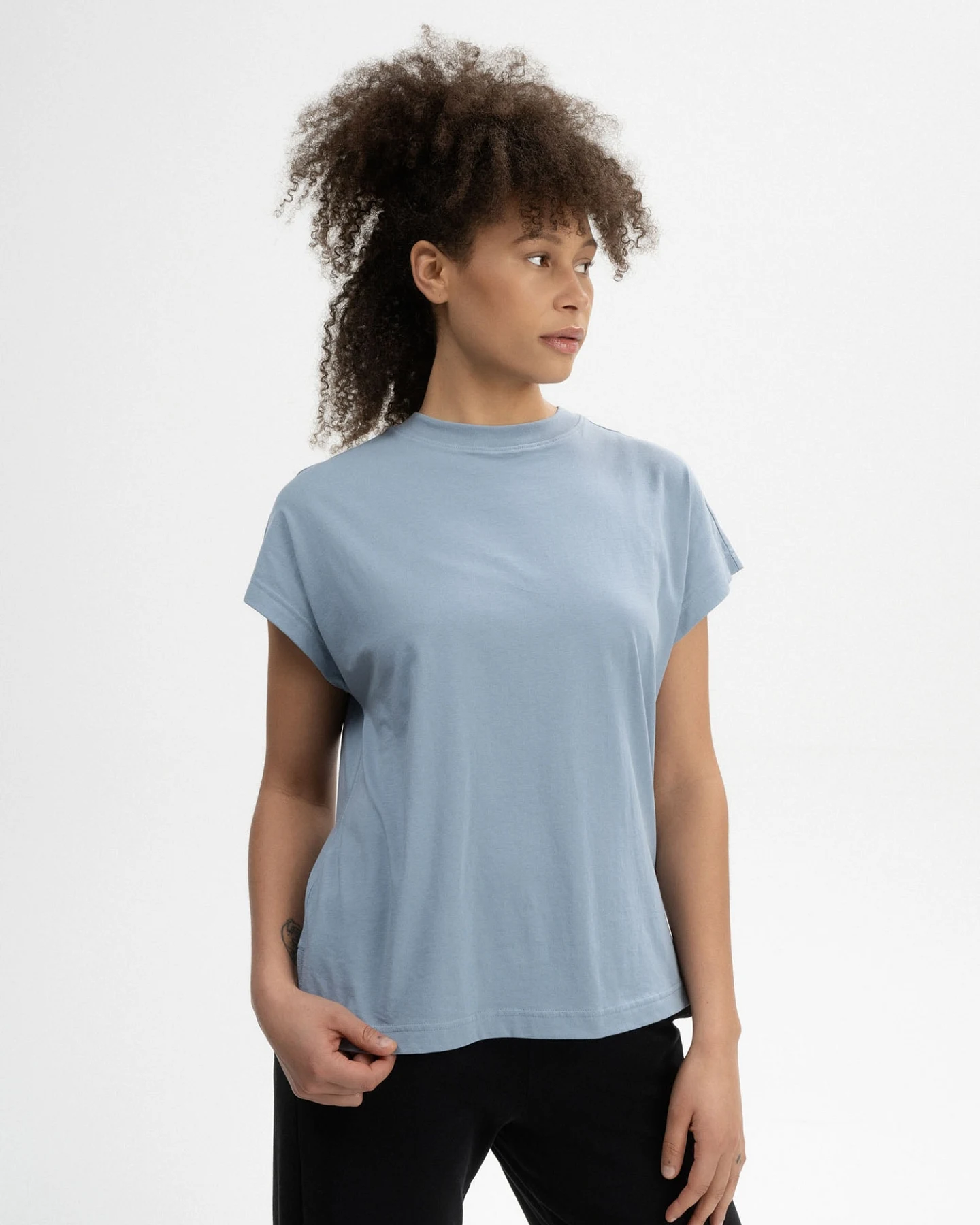 MELA T-Shirt Madhu – Ansicht 2