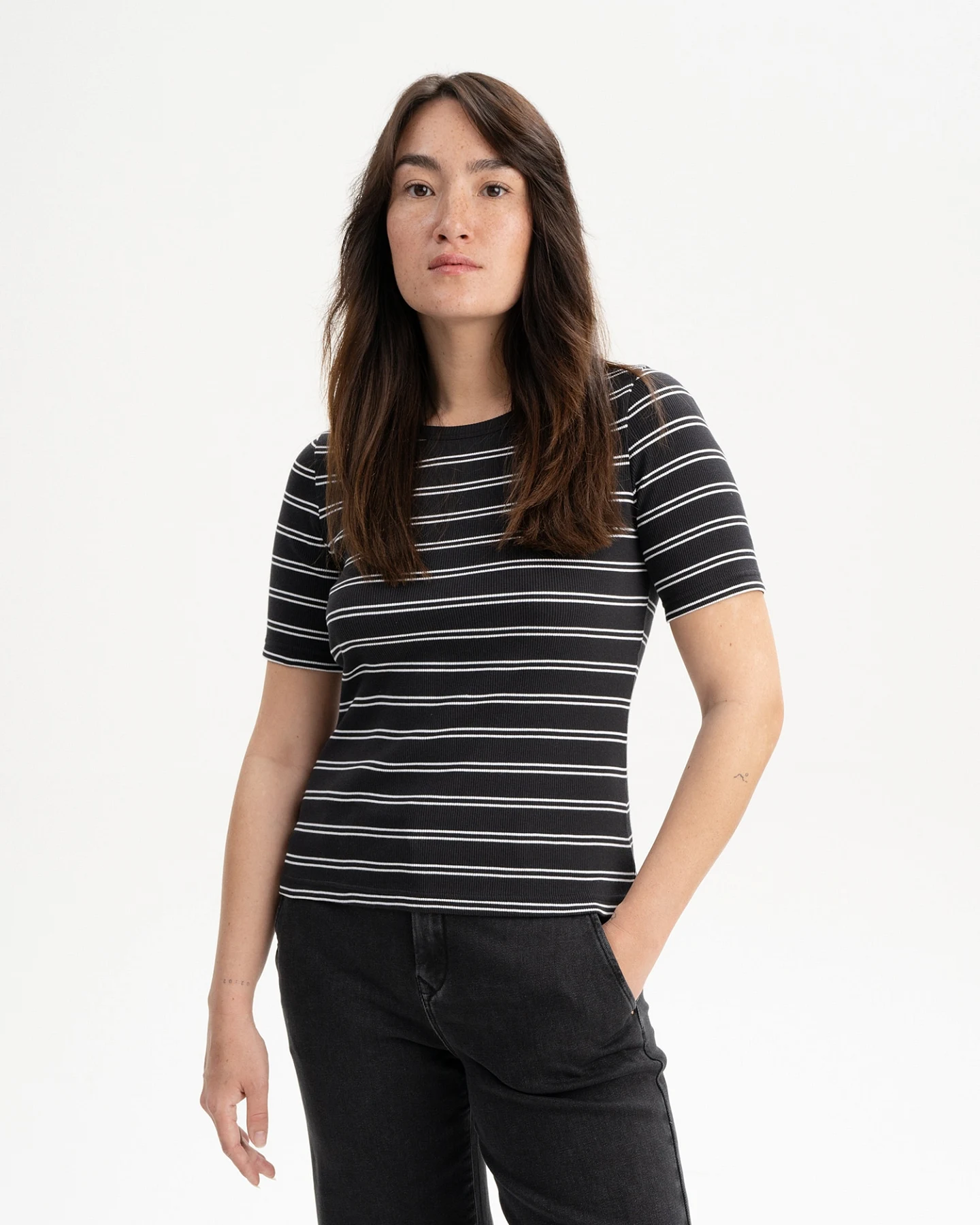 MELA T-Shirt Jasleen – Ansicht 2