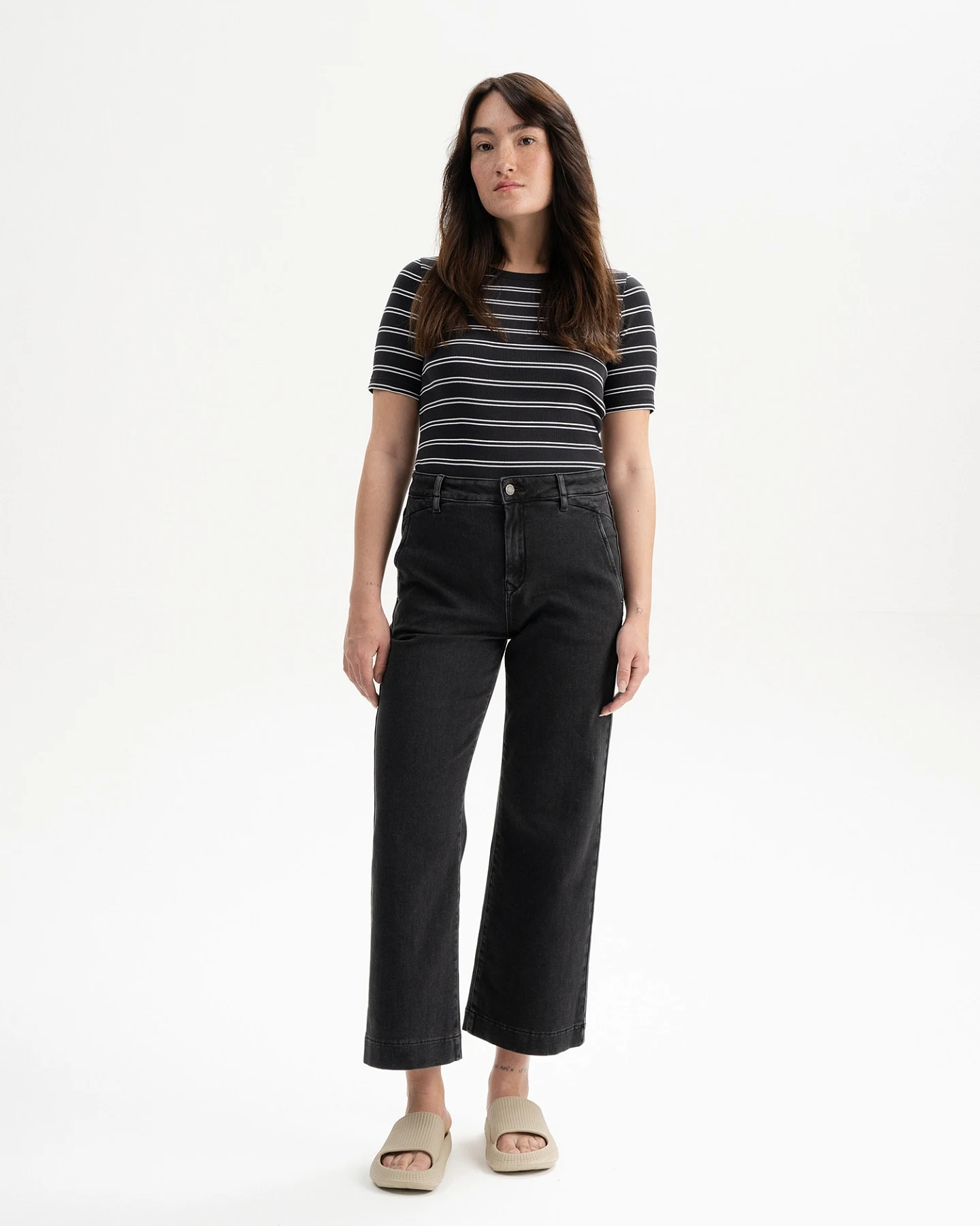 MELA T-Shirt Jasleen – Ansicht 4