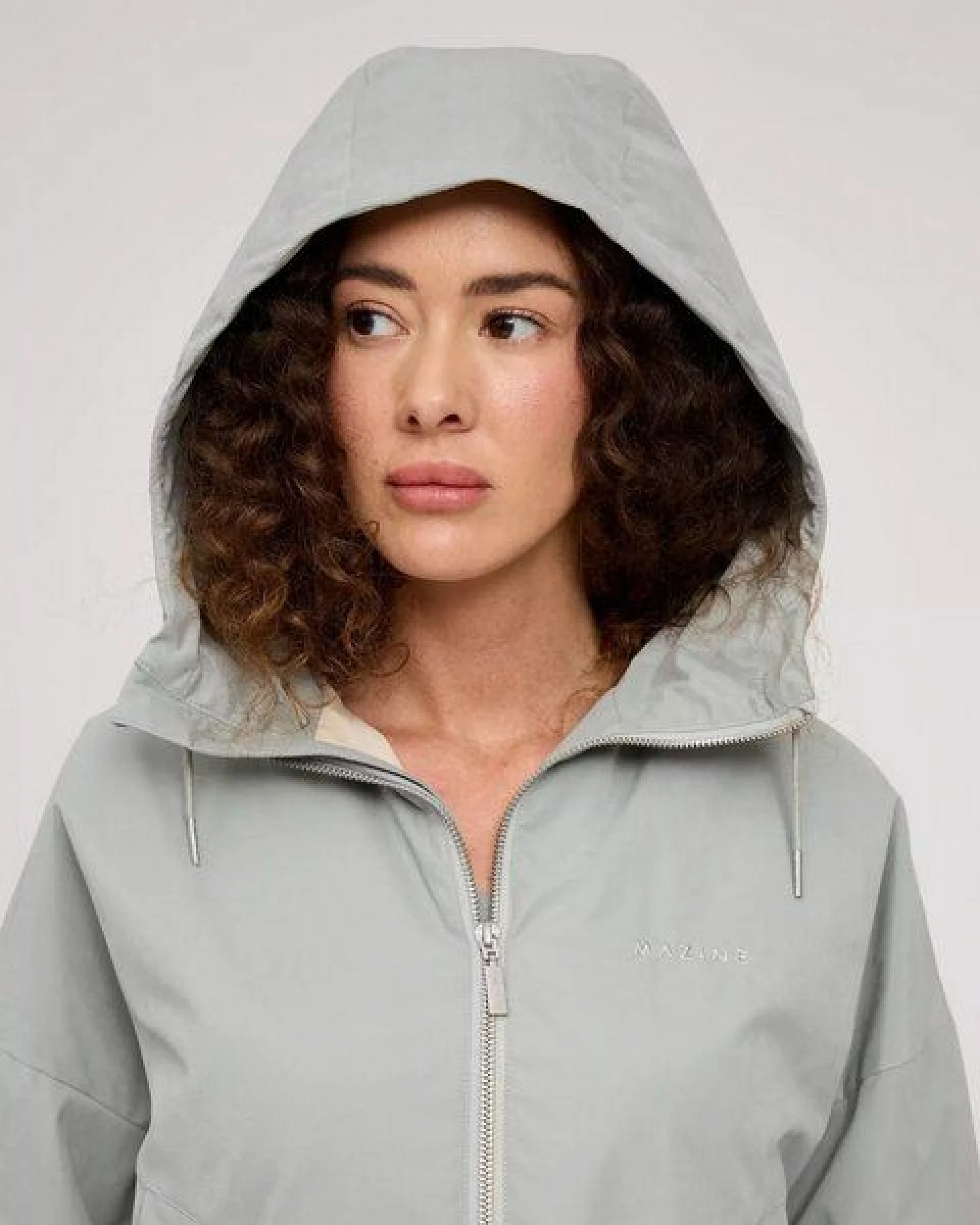 Mazine Leichte Übergangsjacke Layer Look Light - aus recyceltem Polyester – Ansicht 4
