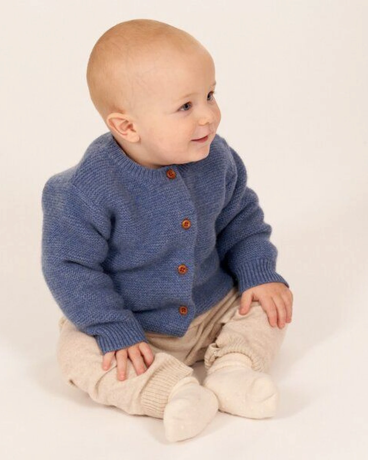Sense Organics Baby Strickjacke aus Merinowolle, Modell MARLOO – Ansicht 2