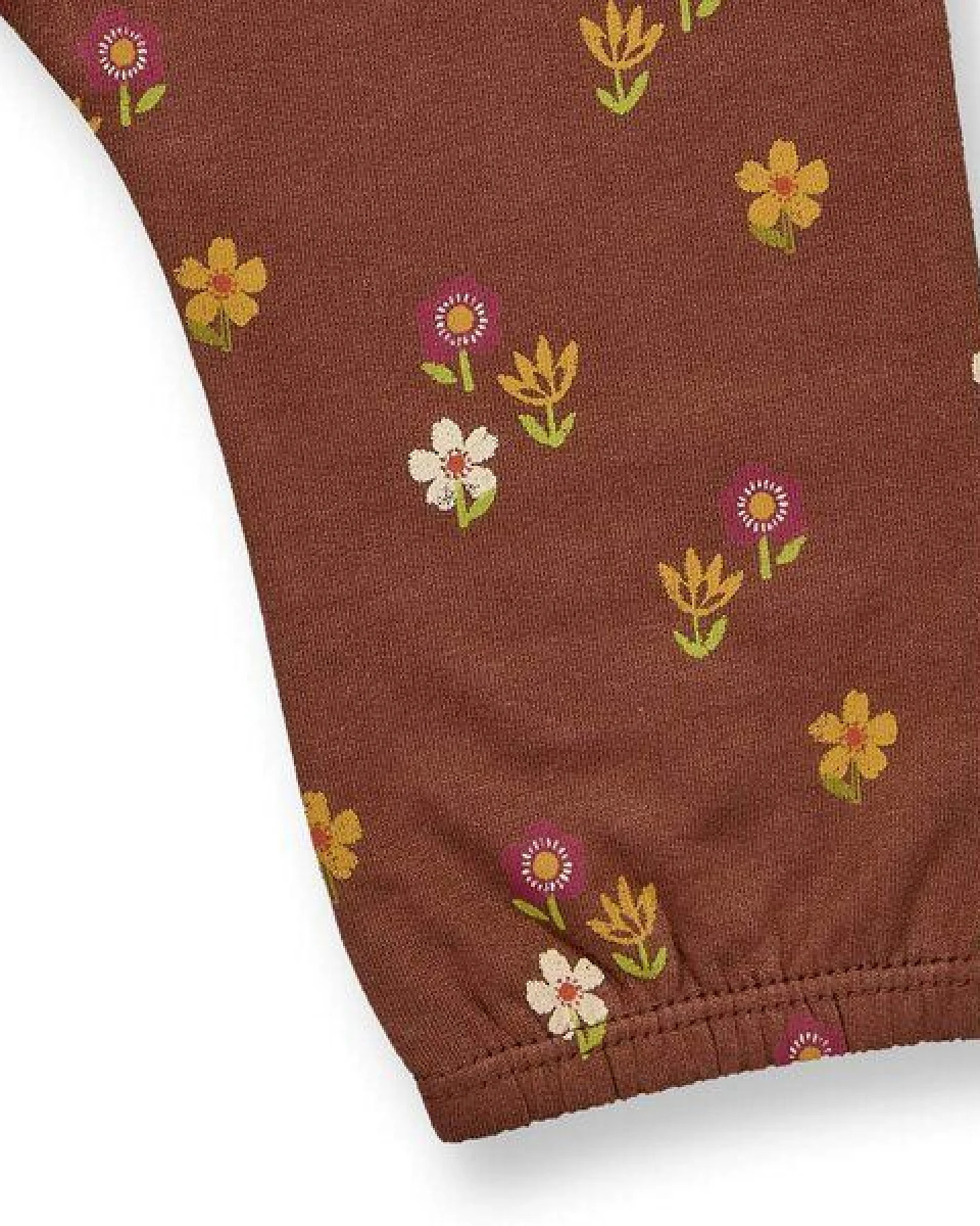Sense Organics Babyhose mit Blumen-Druck auf Braun, Modell VANNA – Ansicht 4