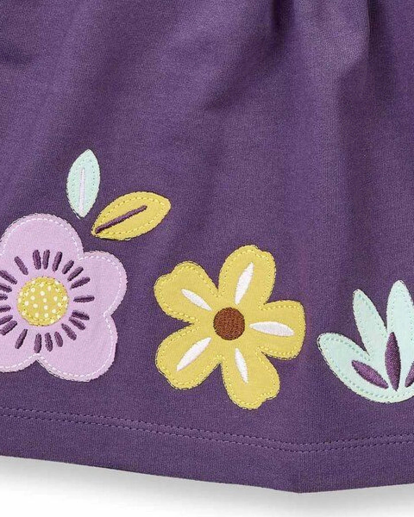 Sense Organics Mädchenrock mit Blumen-Stickerei auf Pflaume, Modell MALIA – Ansicht 4