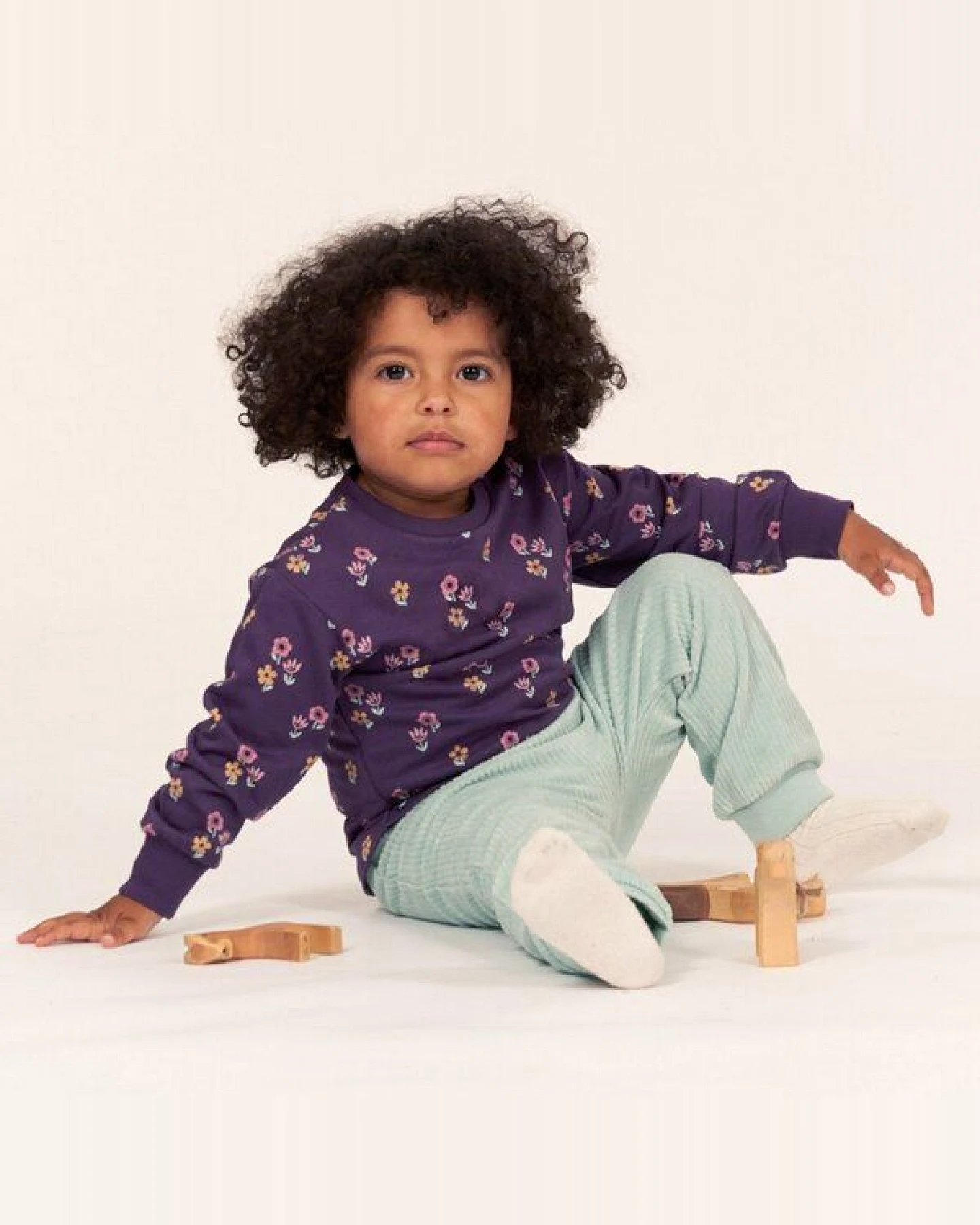 Sense Organics Baby Sweatshirt mit Blumen-Motiv, Modell ABISSA – Ansicht 2
