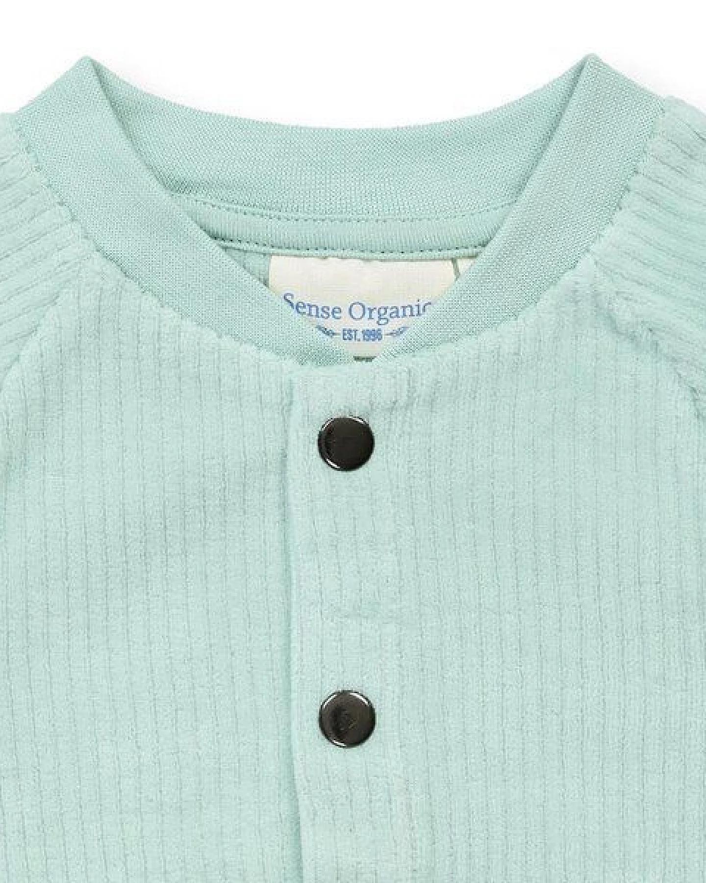 Sense Organics Babyjacke aus Nicki in Eismintgrün, Modell YANNIE – Ansicht 2