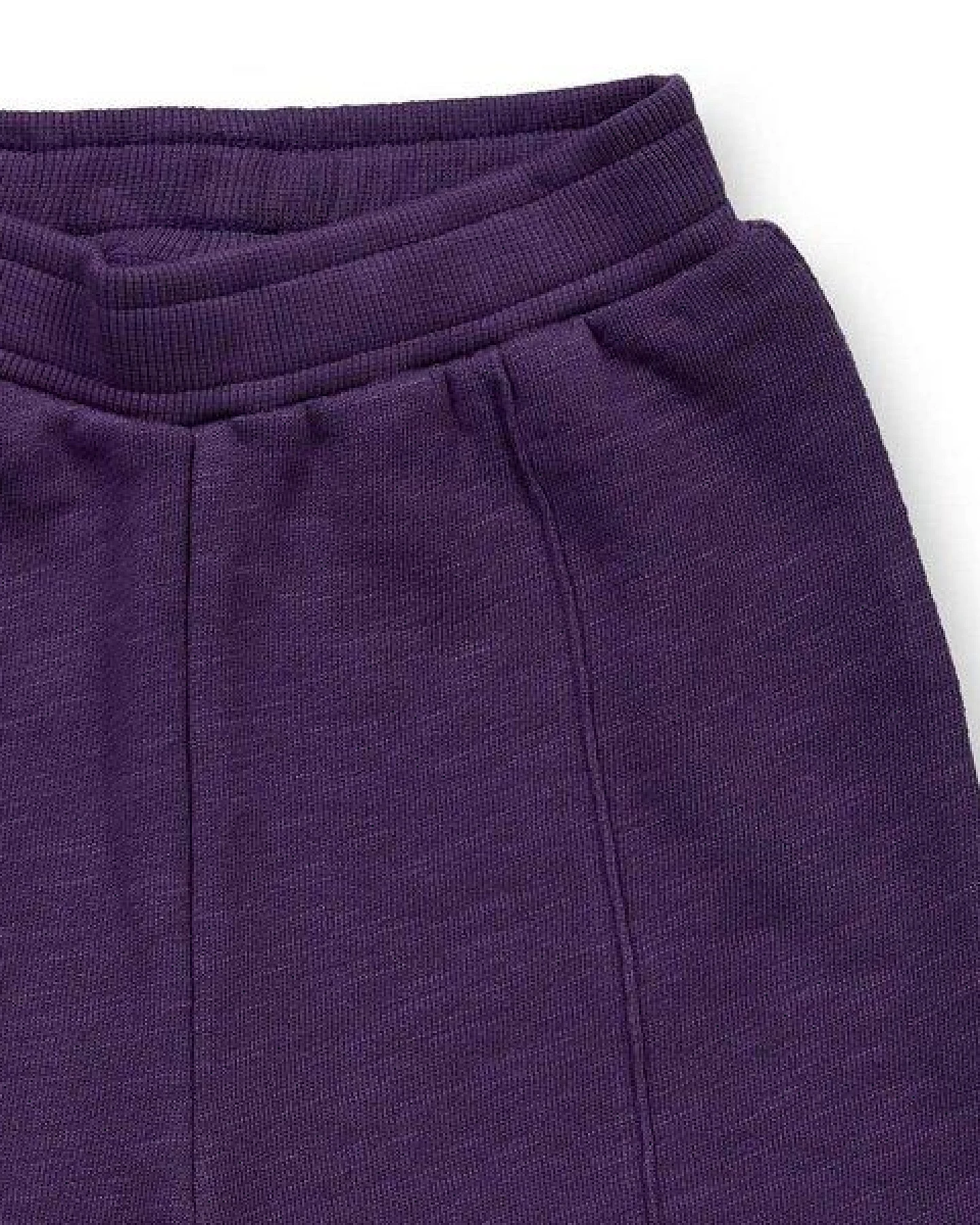 Sense Organics Mädchen Sweathose in dunklem Pflaumenton, Modell JAANE – Ansicht 2