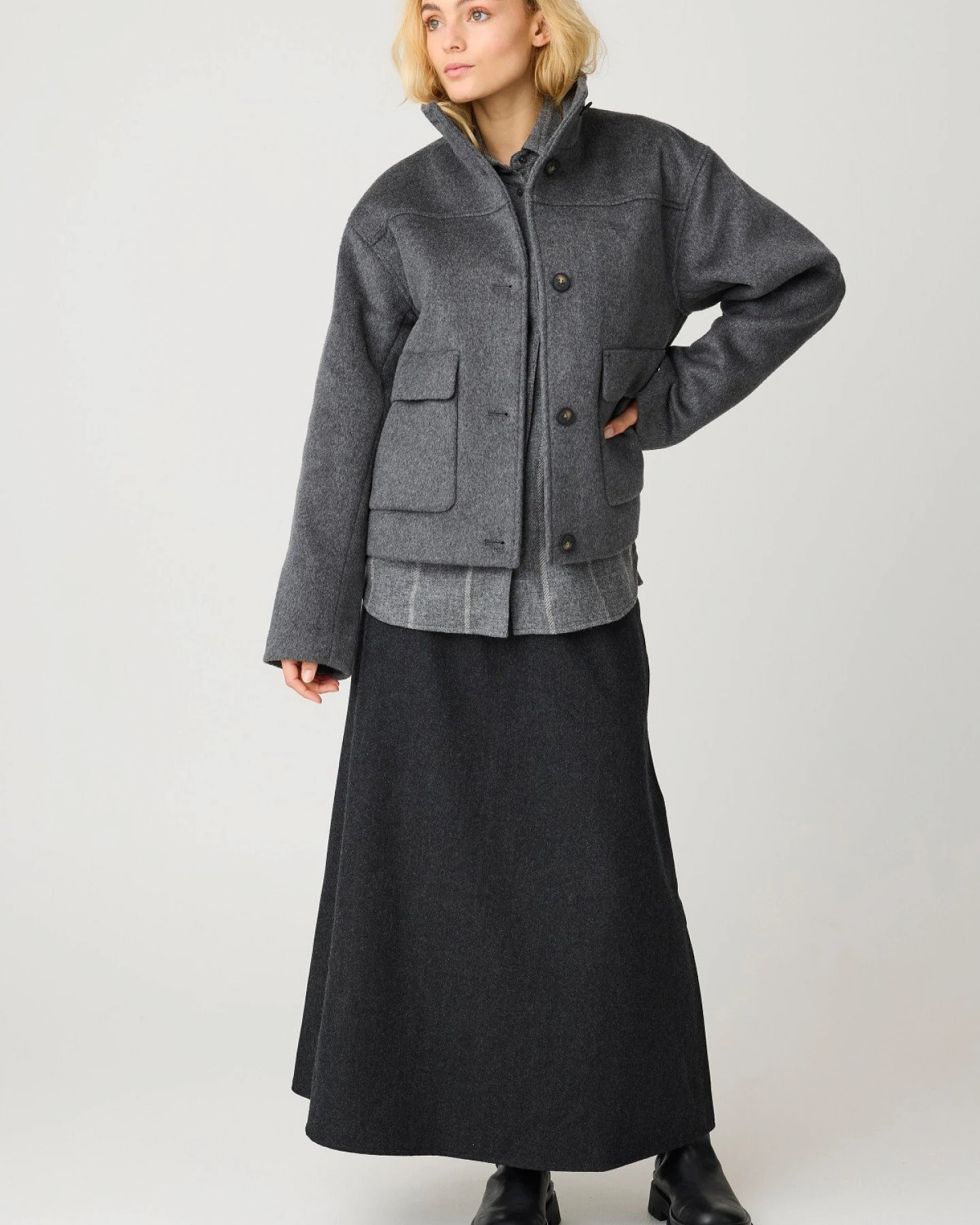 Wolljacke Short Grau – Ansicht 4
