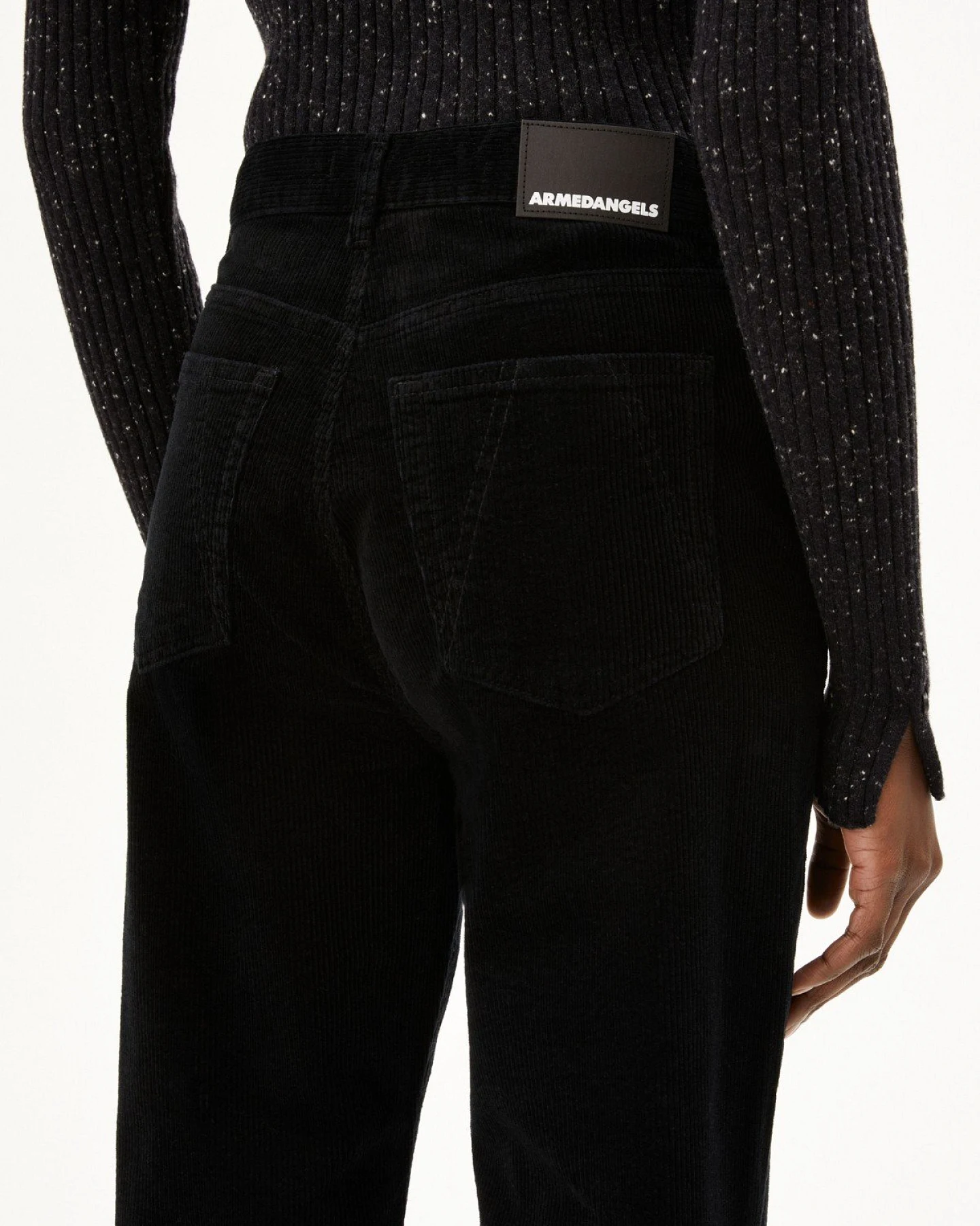 Hose Aaikala Cord Schwarz – Ansicht 4