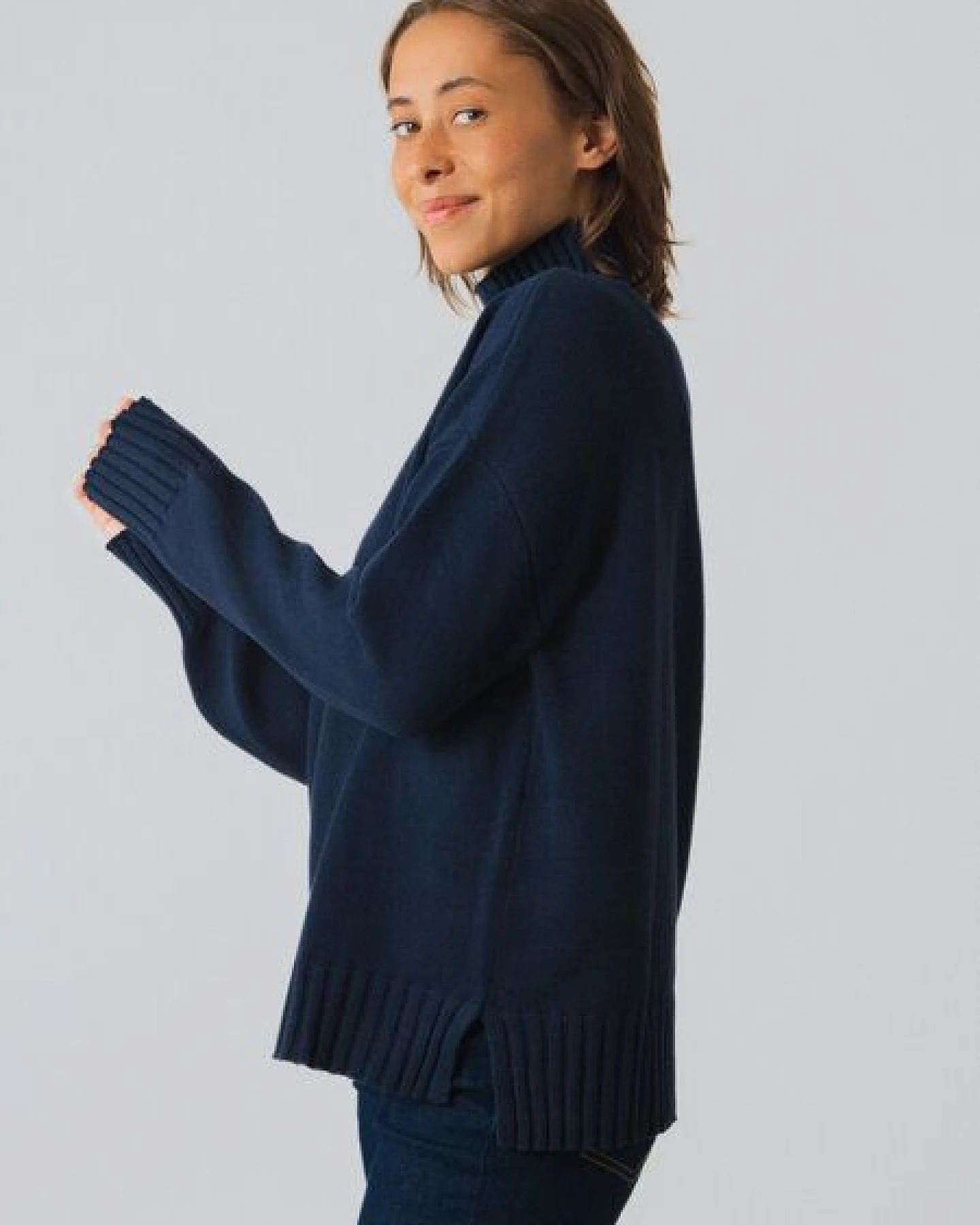 Honest Basics Damen Mock-Pullover aus Bio-Baumwolle – Ansicht 3