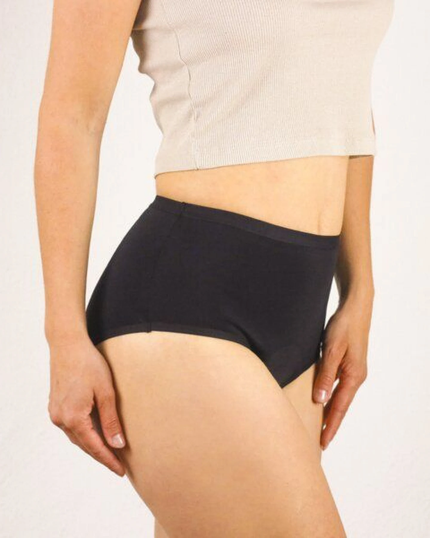 MYLILY High Waist Schwarz - Periodenunterwäsche aus Baumwolle – Ansicht 4
