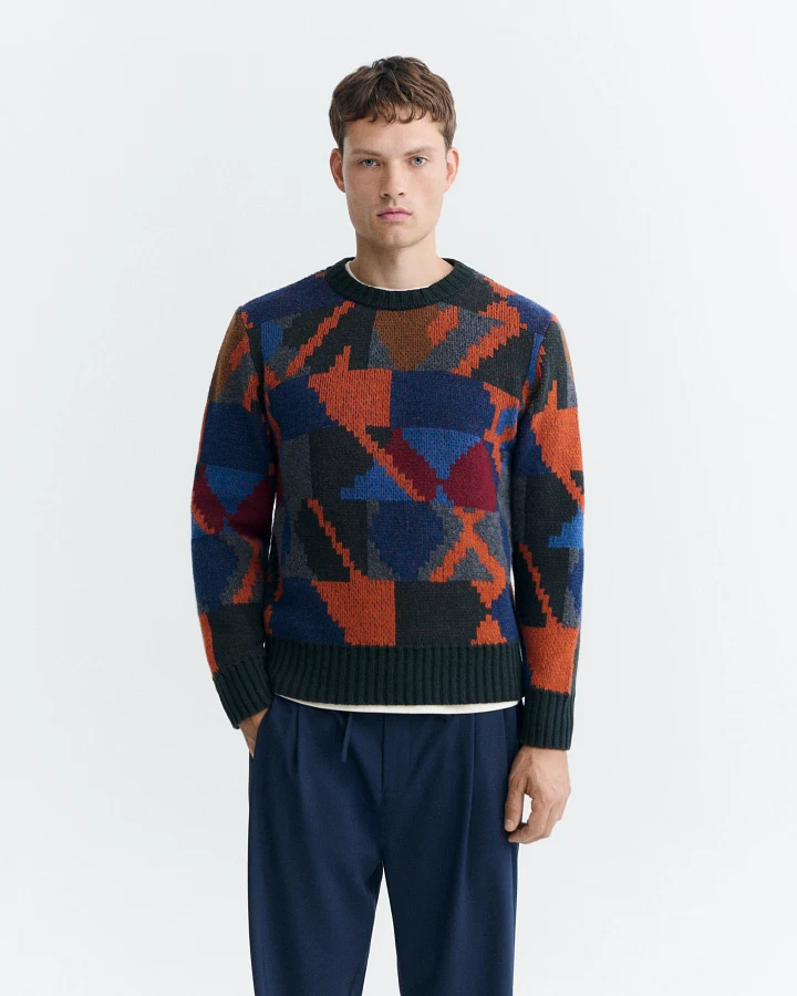 Produktseite: Merino Stickpullover Modell: Matgi