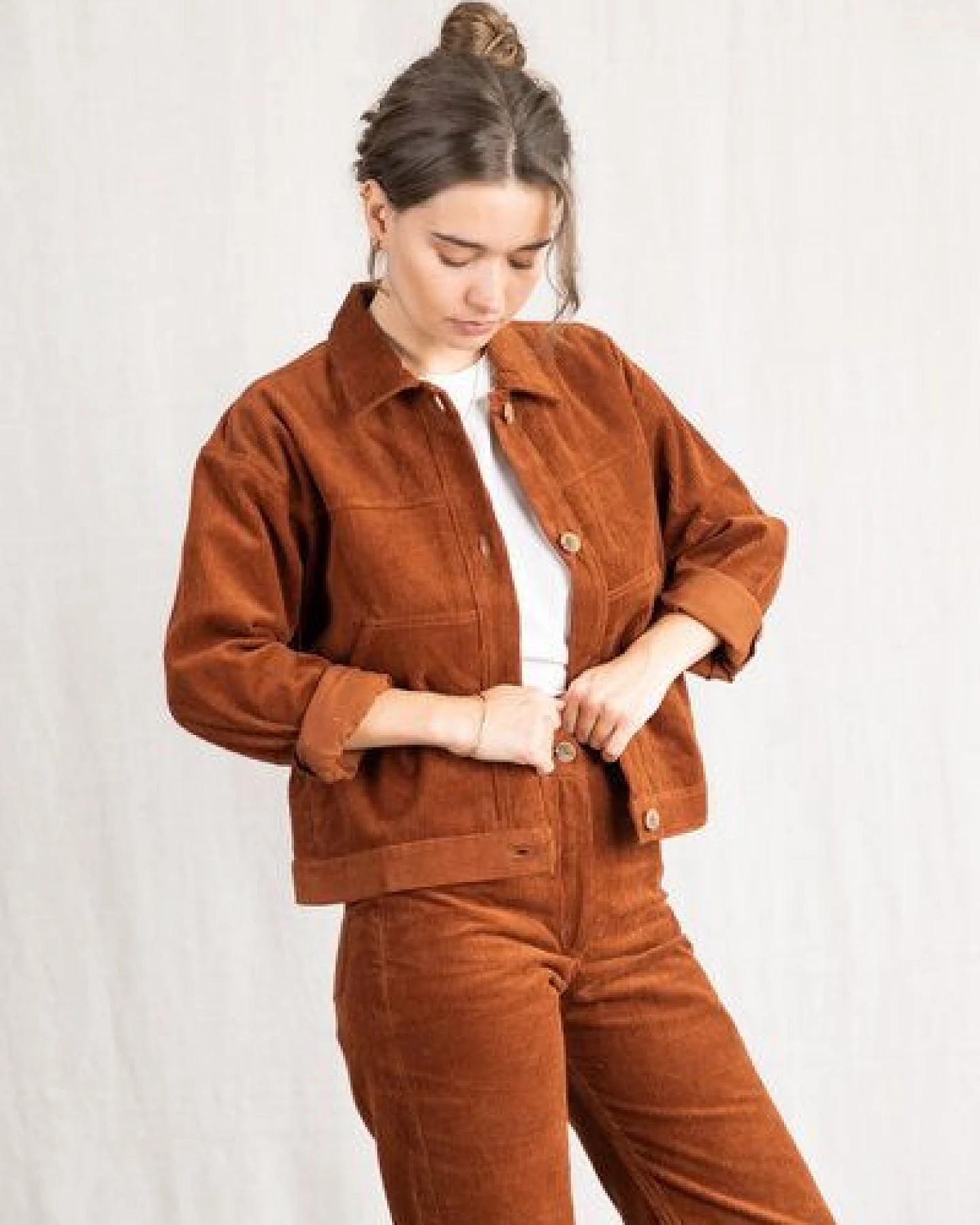 Jyoti - Fair Works Baumwollcord Jacke Nariyal – Ansicht 2