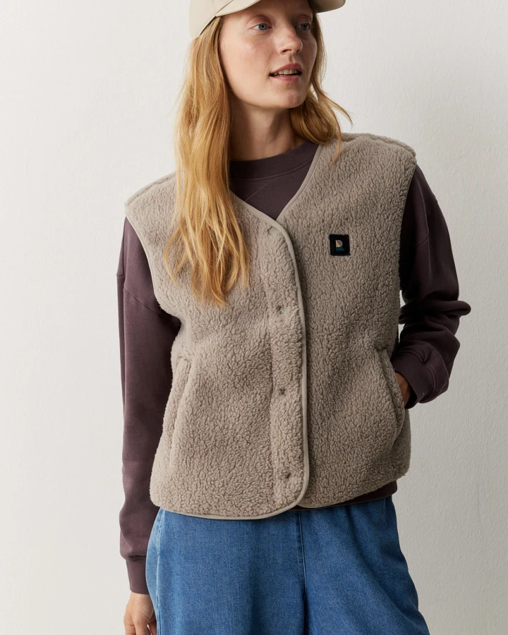 Recolution Damen vegan Weste Fargesia Haselbraun