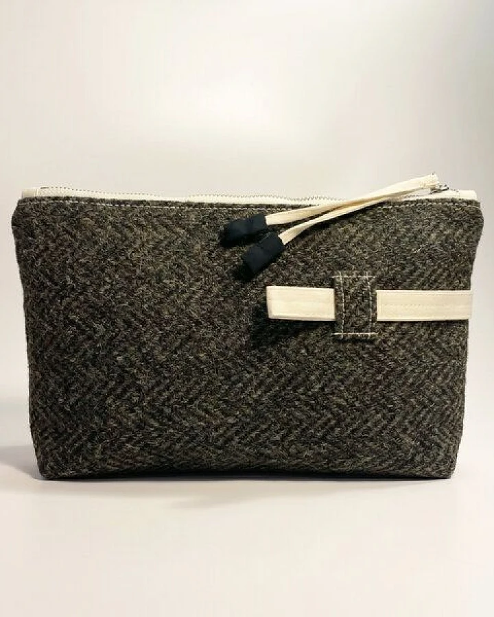 Dark Tweed