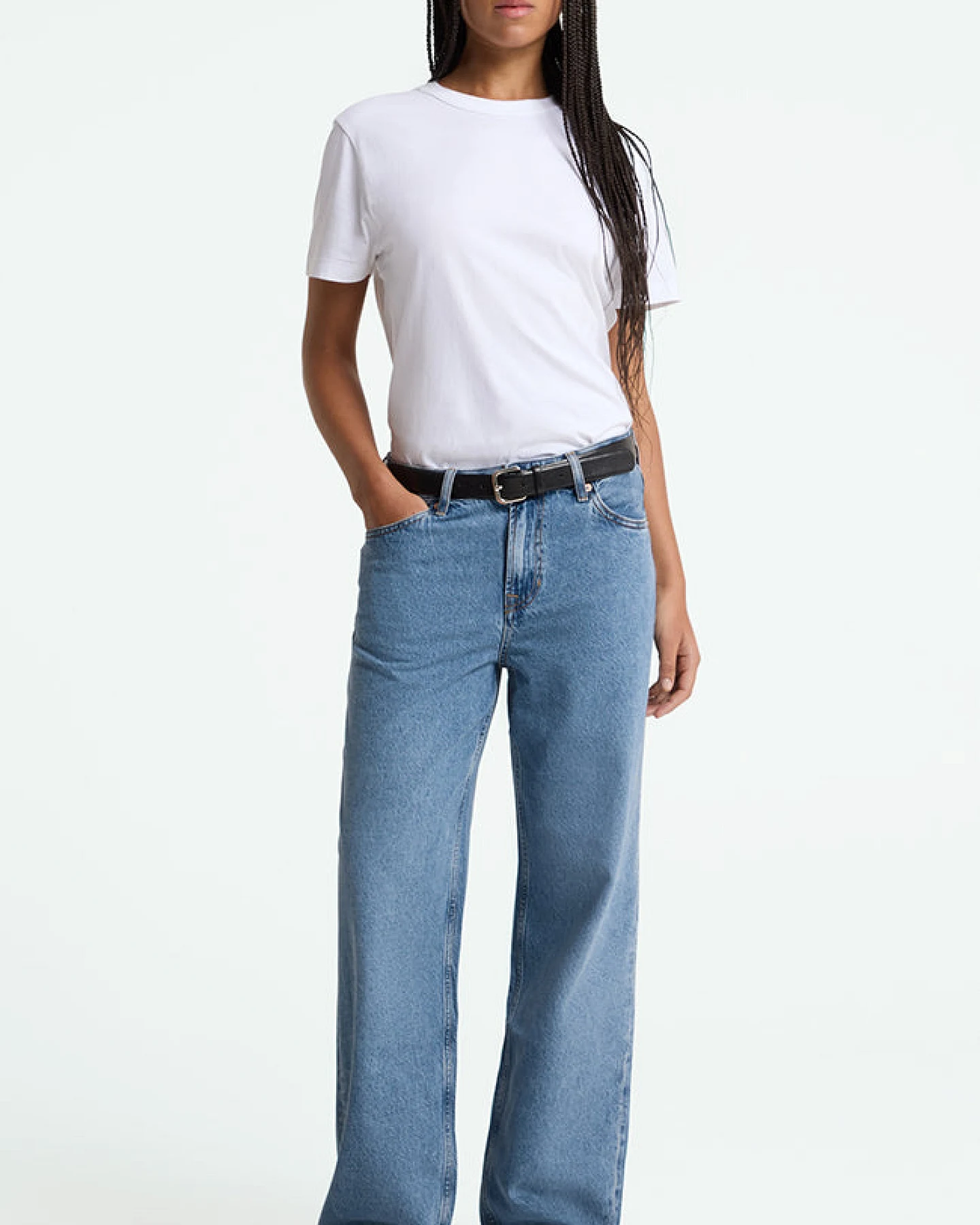 Kings of Indigo Damen vegan Jeans Joan Cindy Mid Washed Blue – Ansicht 2