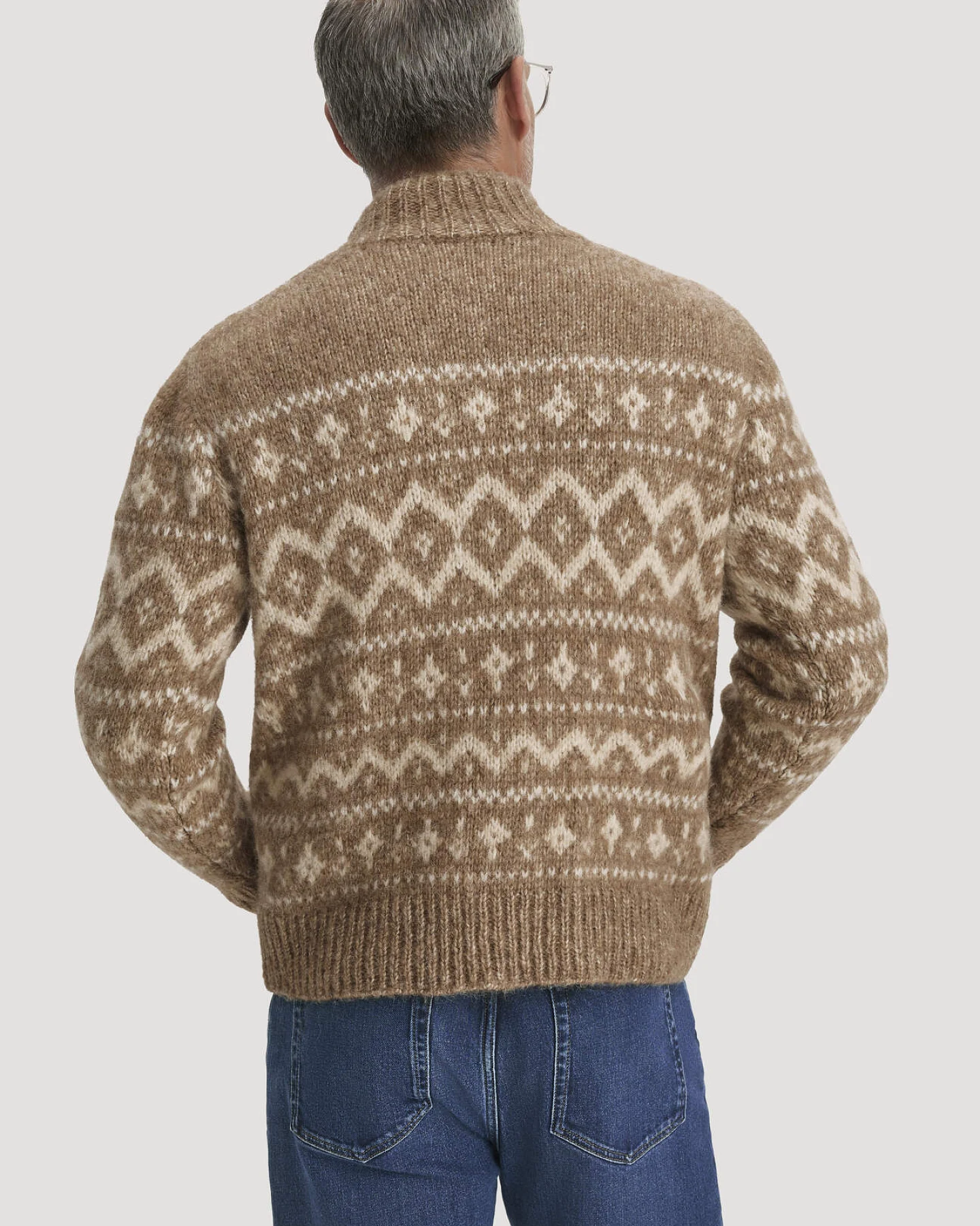 hessnatur Herren Strick Pullover Relaxed mit Rollkragen aus Alpaka und Bio-Baumwolle - braun - Größe L – Ansicht 3