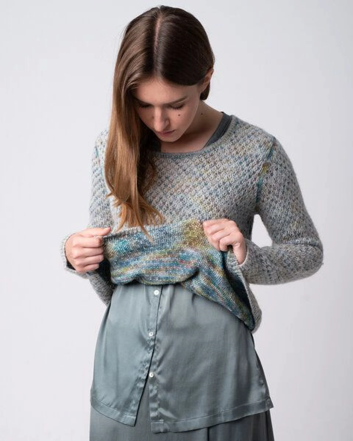 Alma & Lovis Wendepullover aus Baby-Aplaka – Ansicht 3