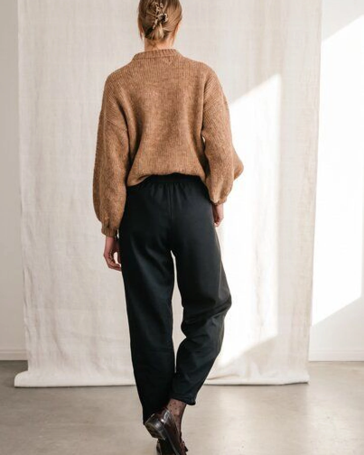Jyoti - Fair Works Baumwoll Hose Sitaphal – Ansicht 3