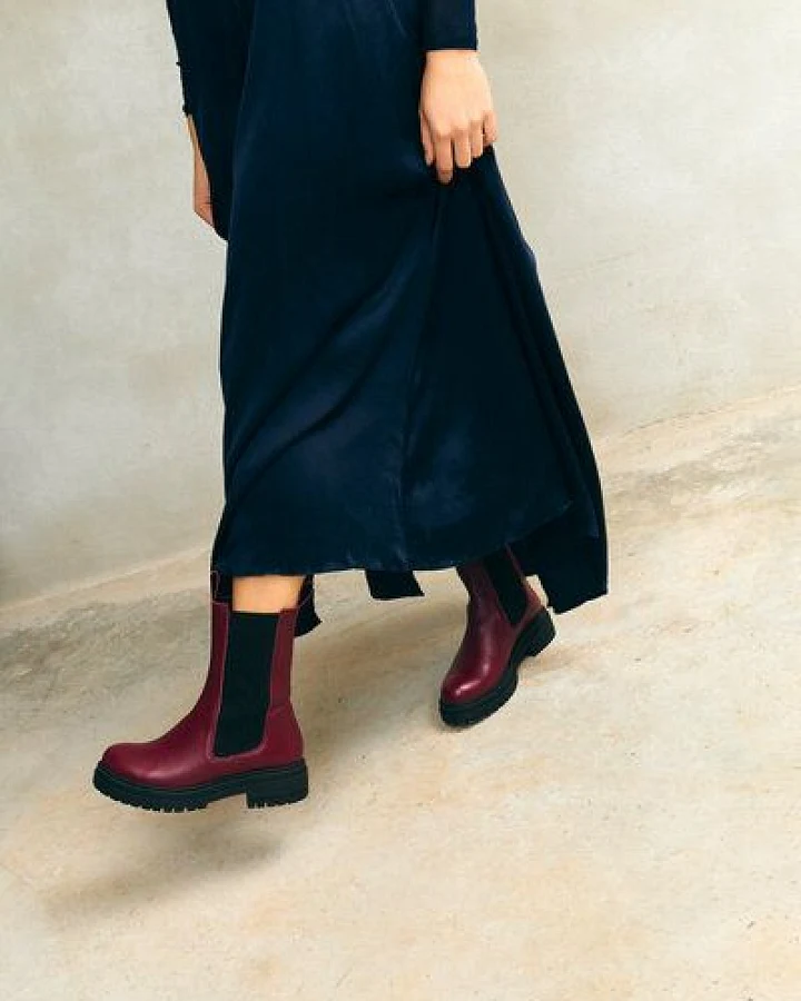 Jutelaune Alberta Burgundy Chelsea High Boots