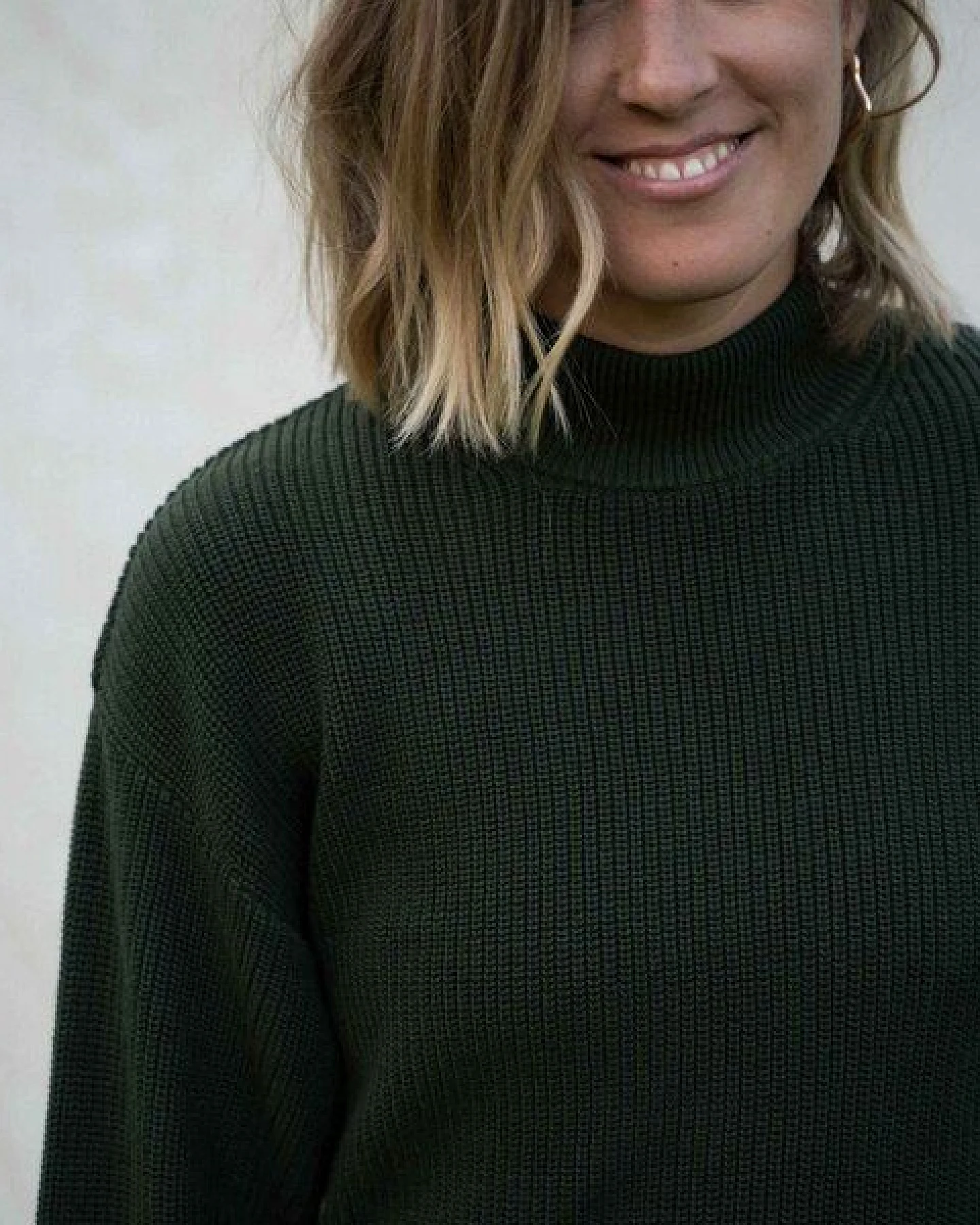 Vresh Clothing Alva - Strickpullover mit Stehkragen aus Biobaumwolle – Ansicht 3