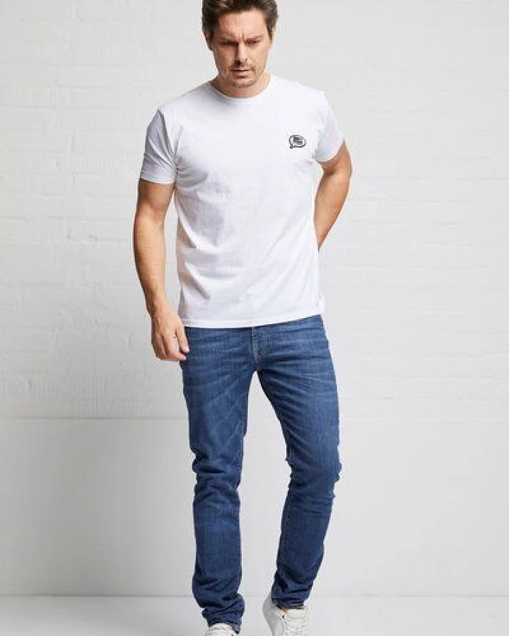 Wunderwerk Herren T-Shirt aus Biobaumwolle "Core tee mal tinto" mit Badge
