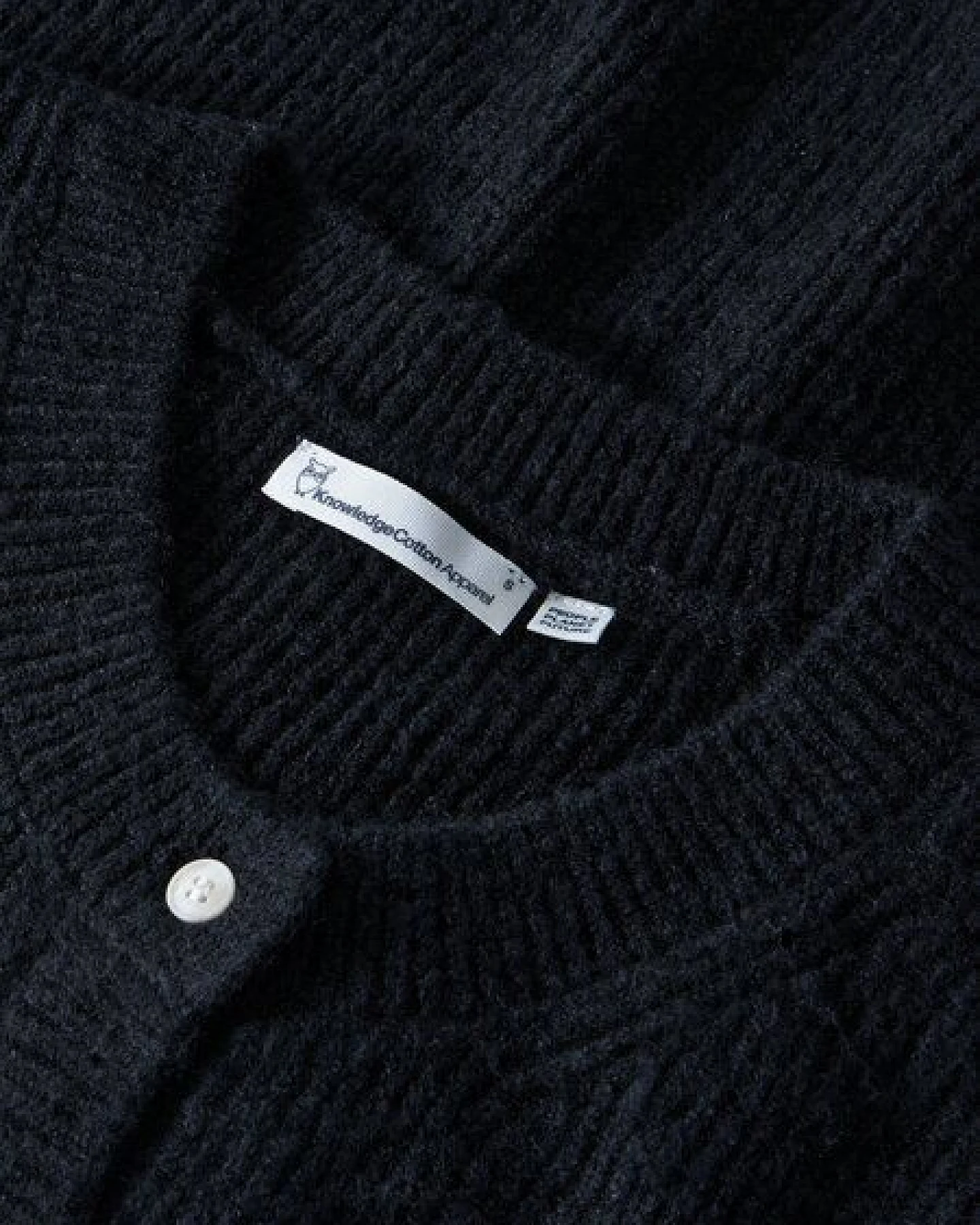 KnowledgeCotton Apparel Strickweste Soufflé yarn – Ansicht 3