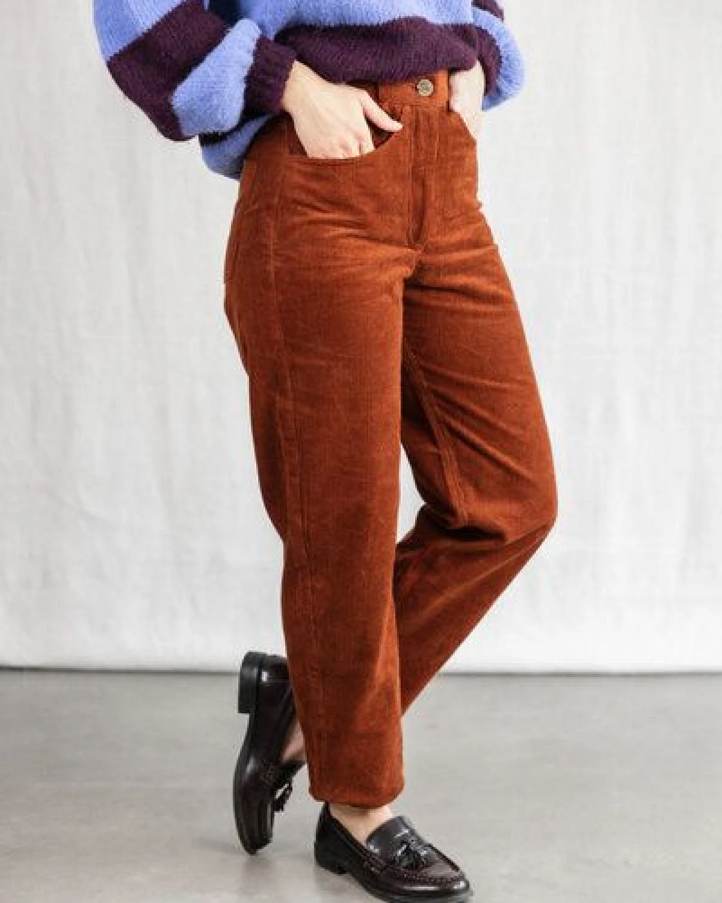 Jyoti - Fair Works Baumwollcord Hose Palash – Ansicht 2
