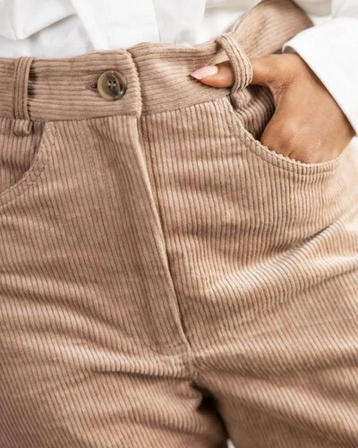 Jyoti - Fair Works Baumwollcord Hose Palash – Ansicht 4
