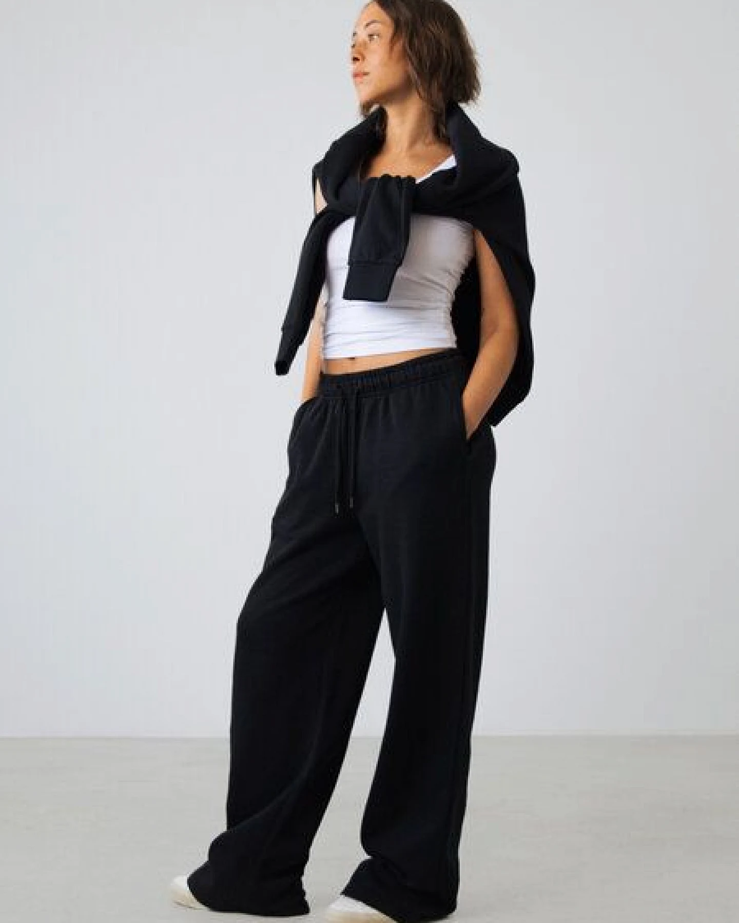 Honest Basics Damen Weite Jogger – Ansicht 4