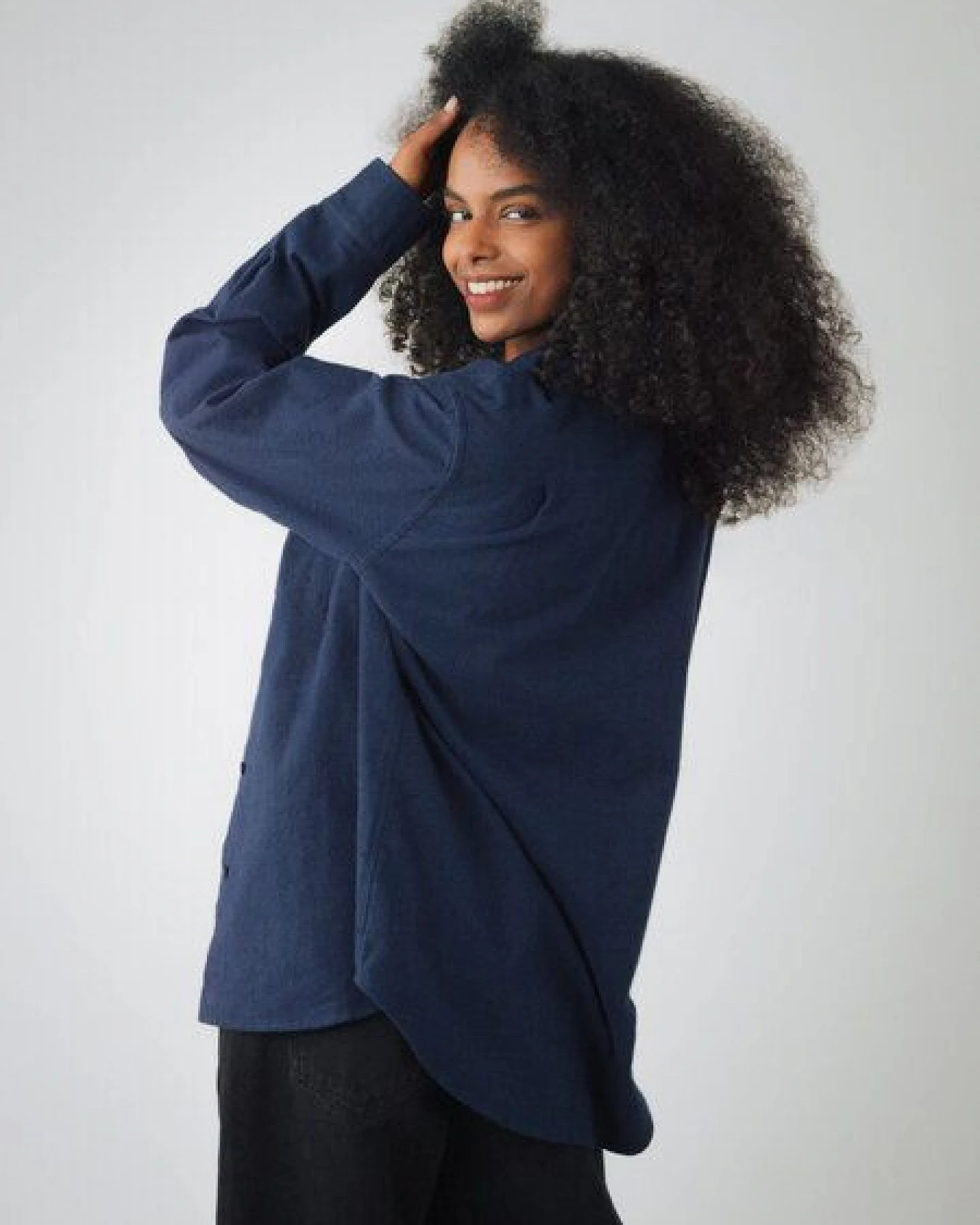 Honest Basics Damen Flanellhemd aus Bio-Baumwolle – Ansicht 4