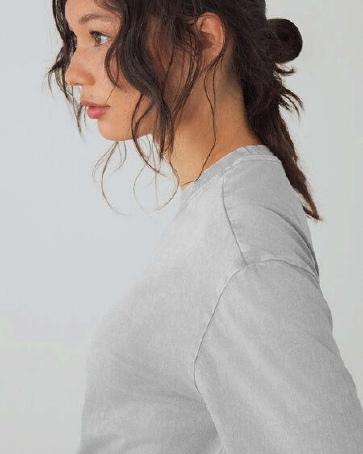 Honest Basics OG Langarmshirt aus Bio- und recycelter Baumwolle – Ansicht 3