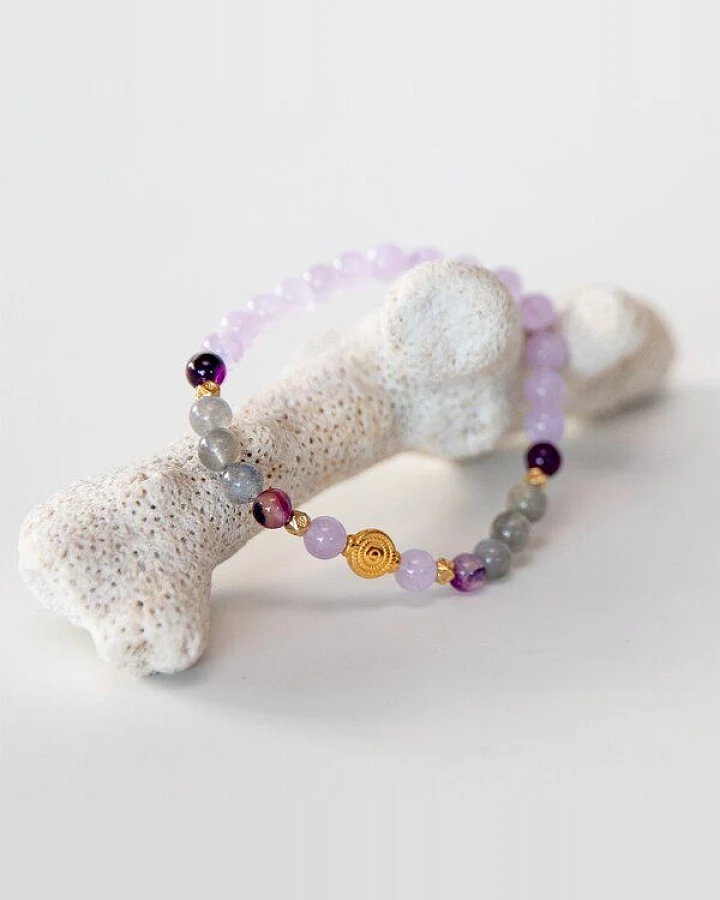 Divasya Armband "Innerer Frieden" aus Amethyst & Mondstein