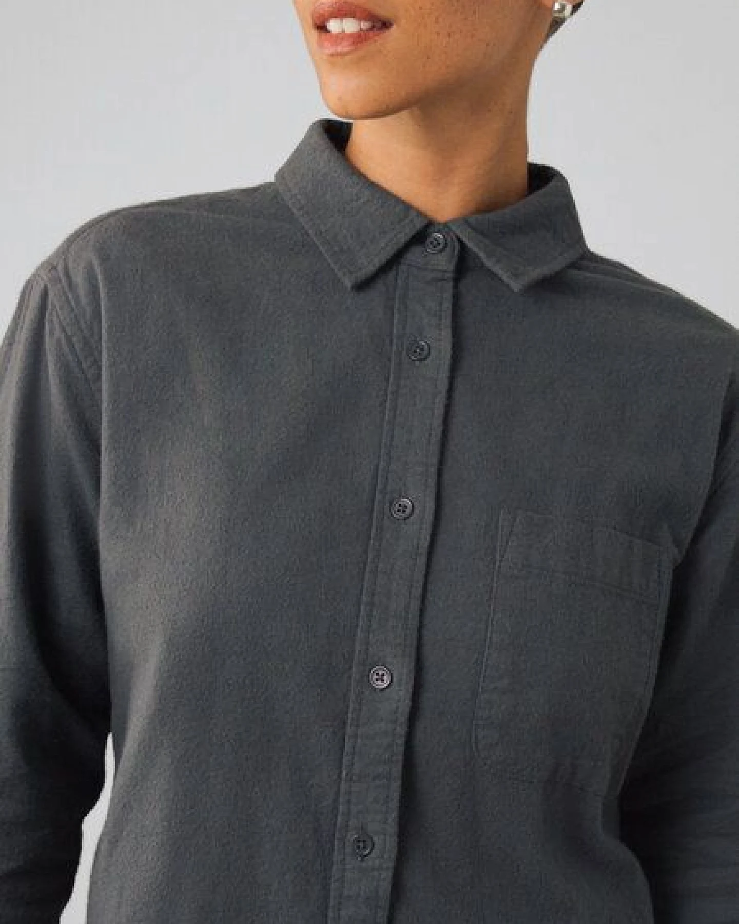 Honest Basics Damen Flanellhemd aus Bio-Baumwolle – Ansicht 3