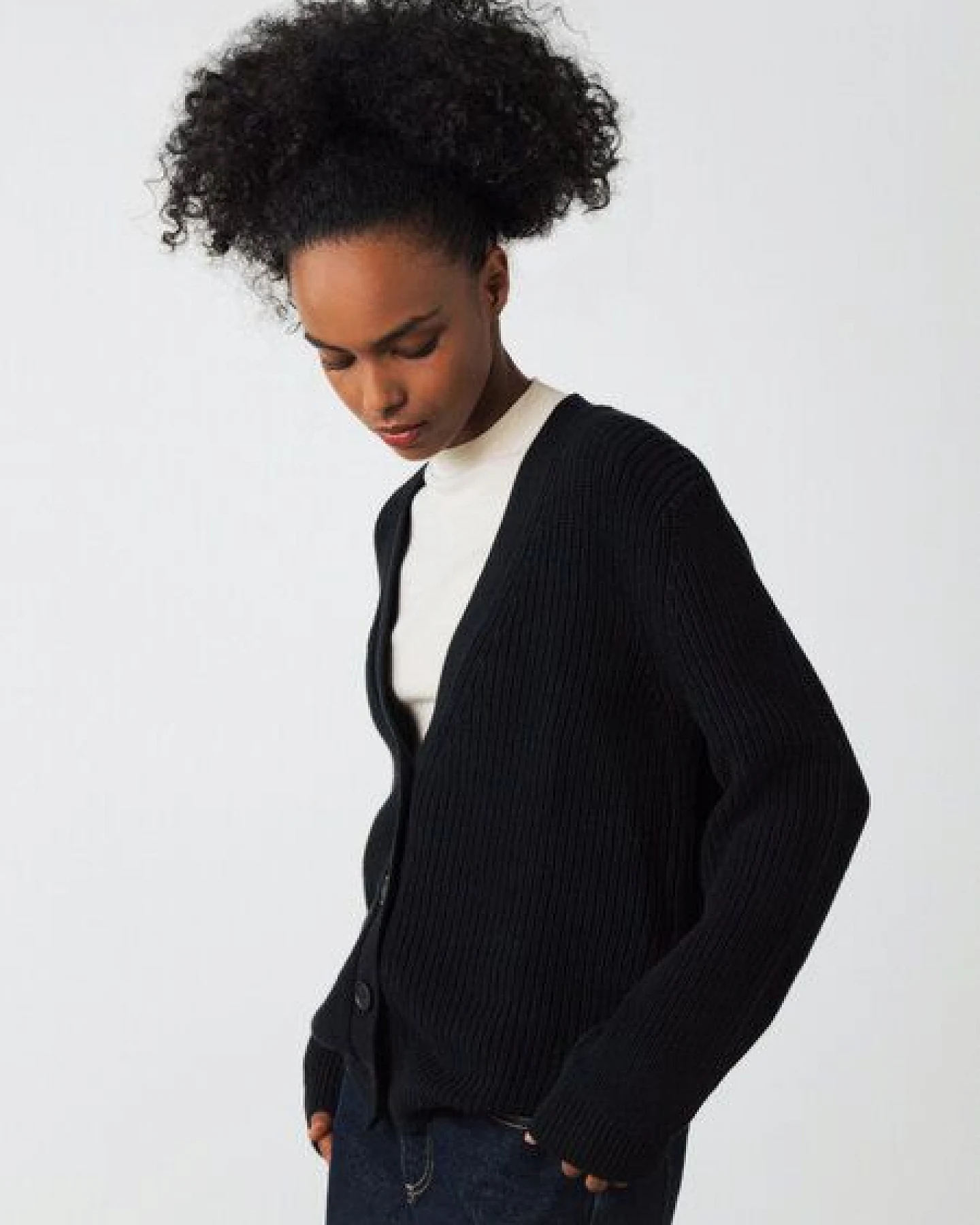 Honest Basics Damen Grobstrick Cardigan aus 100% Bio-Baumwolle – Ansicht 3