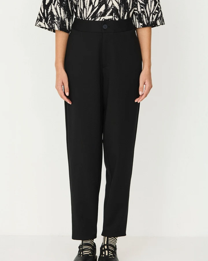 SKFK Damen vegan Karottenhose Soraia Schwarz