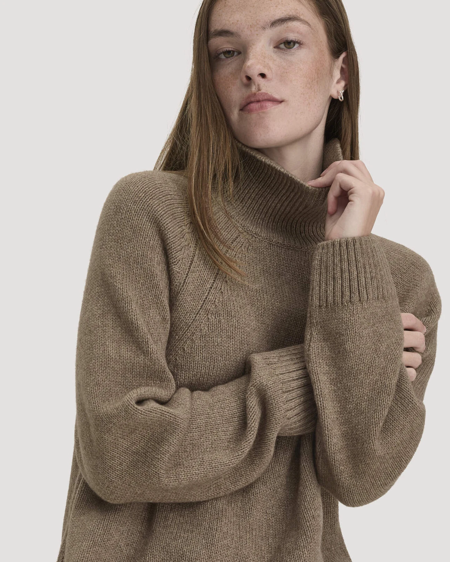 hessnatur Damen Strickkleid Relaxed aus Bio-Merinowolle mit Bio-Baumwolle - braun - Größe L – Ansicht 3